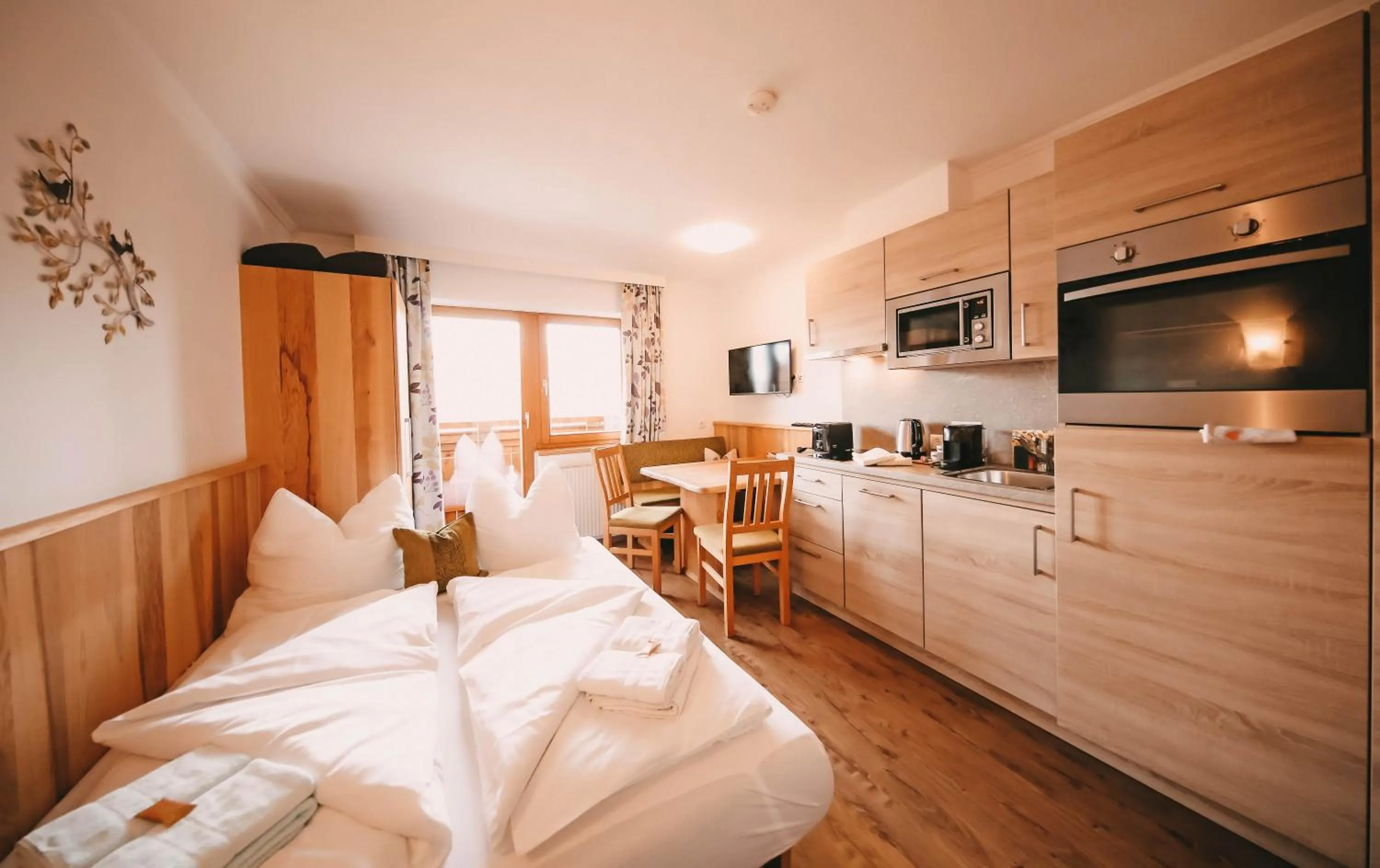 Living room, Bed in Posers Bergwelt B&B