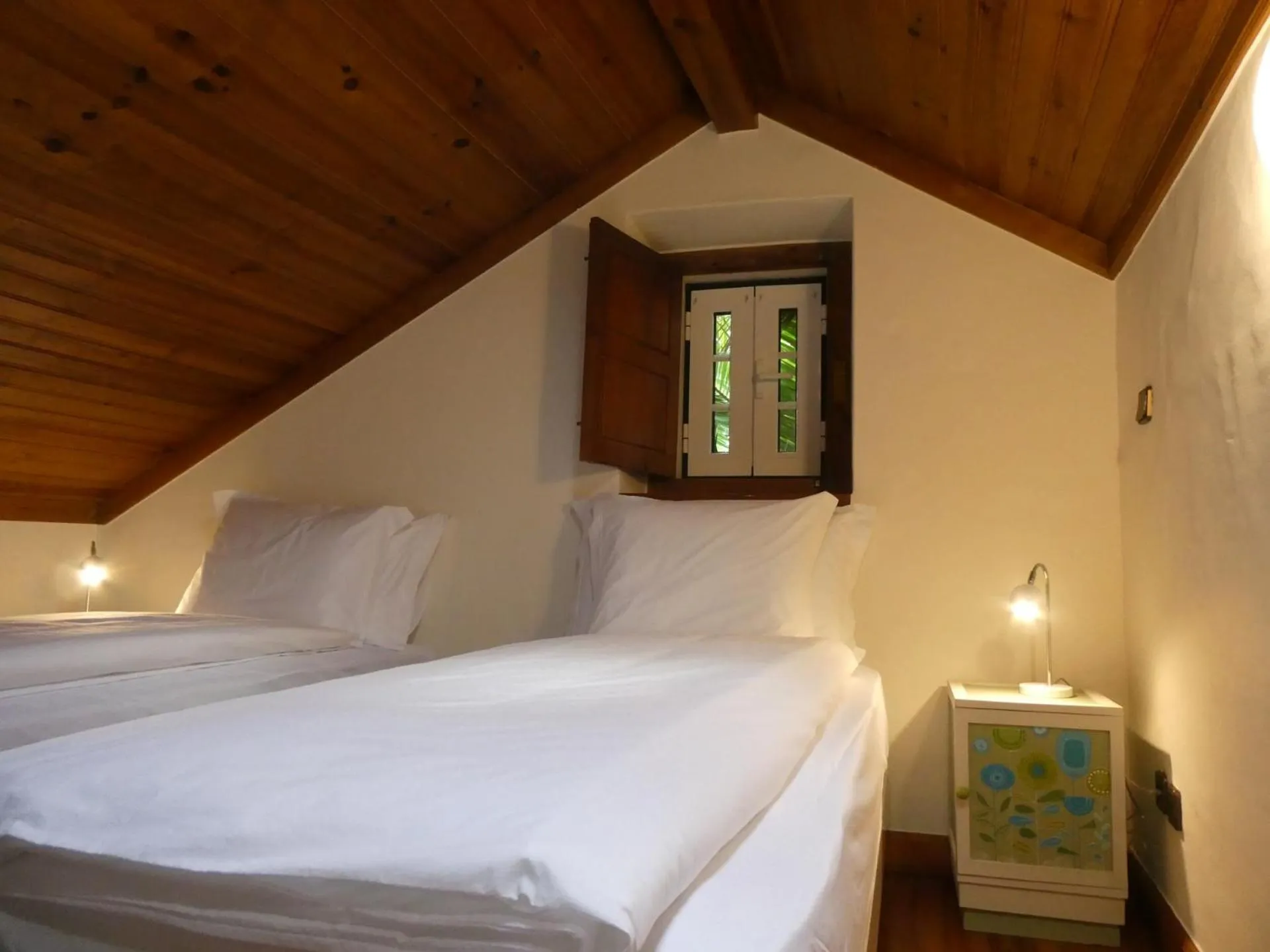 Bed in Vida-Vi, Country House and B&B