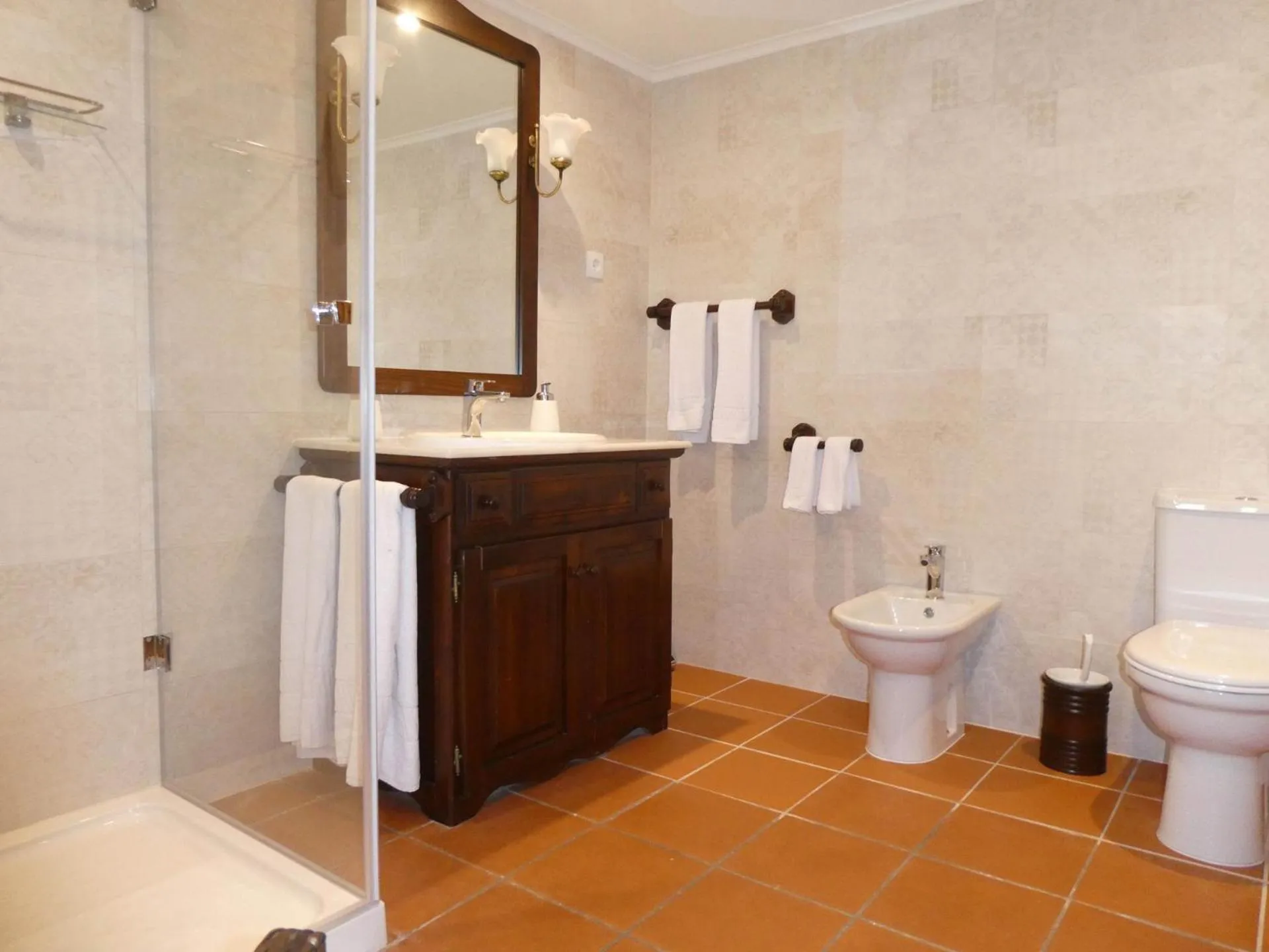 Toilet in Vida-Vi, Country House and B&B