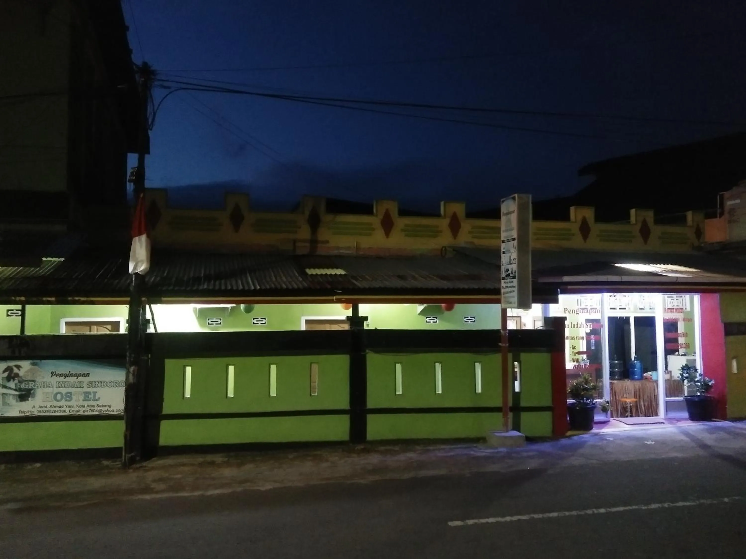 RedDoorz Syariah near Paradiso Beach Sabang