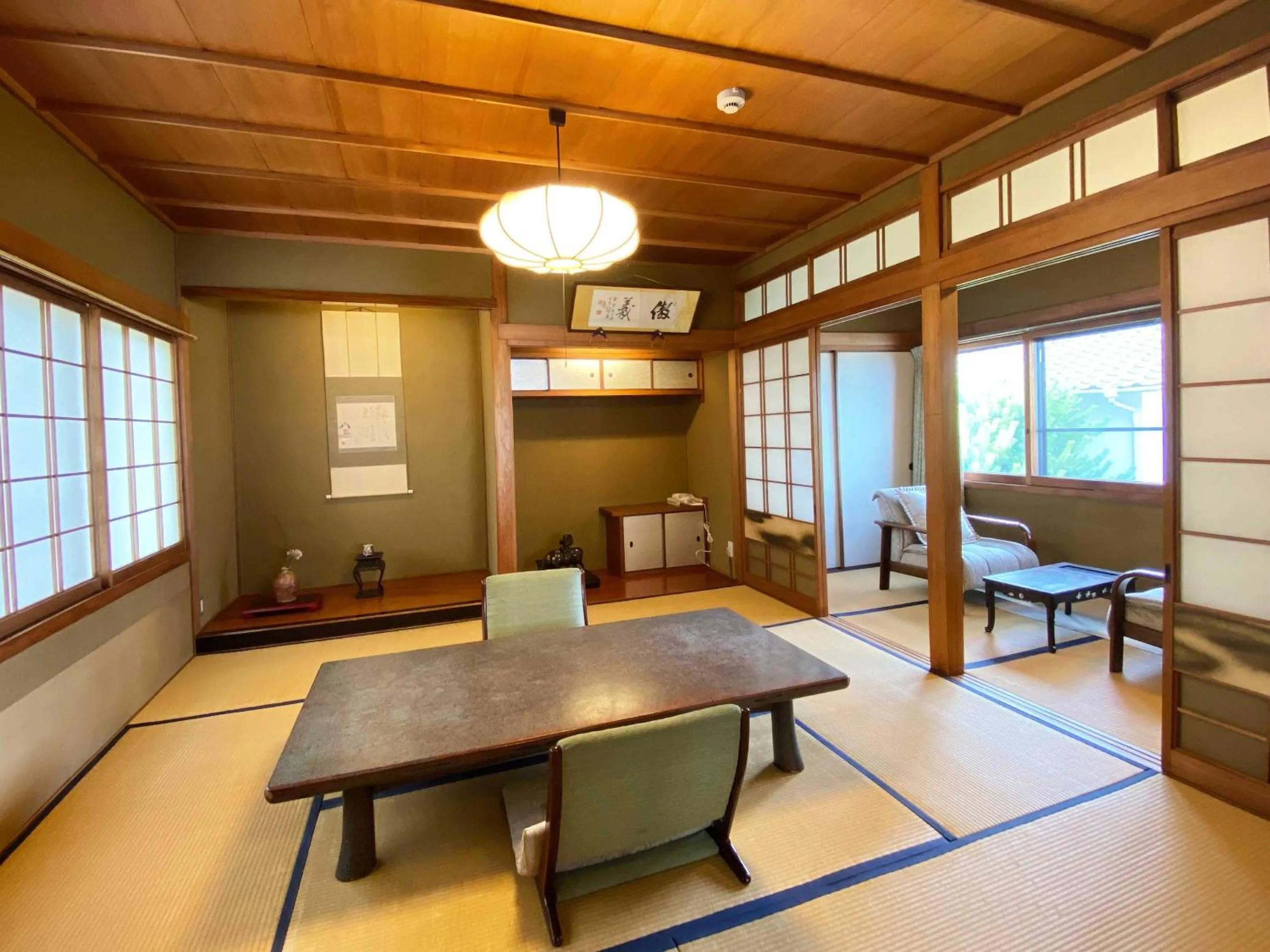 Photo of the whole room in Kappo Ryokan Yumesaki