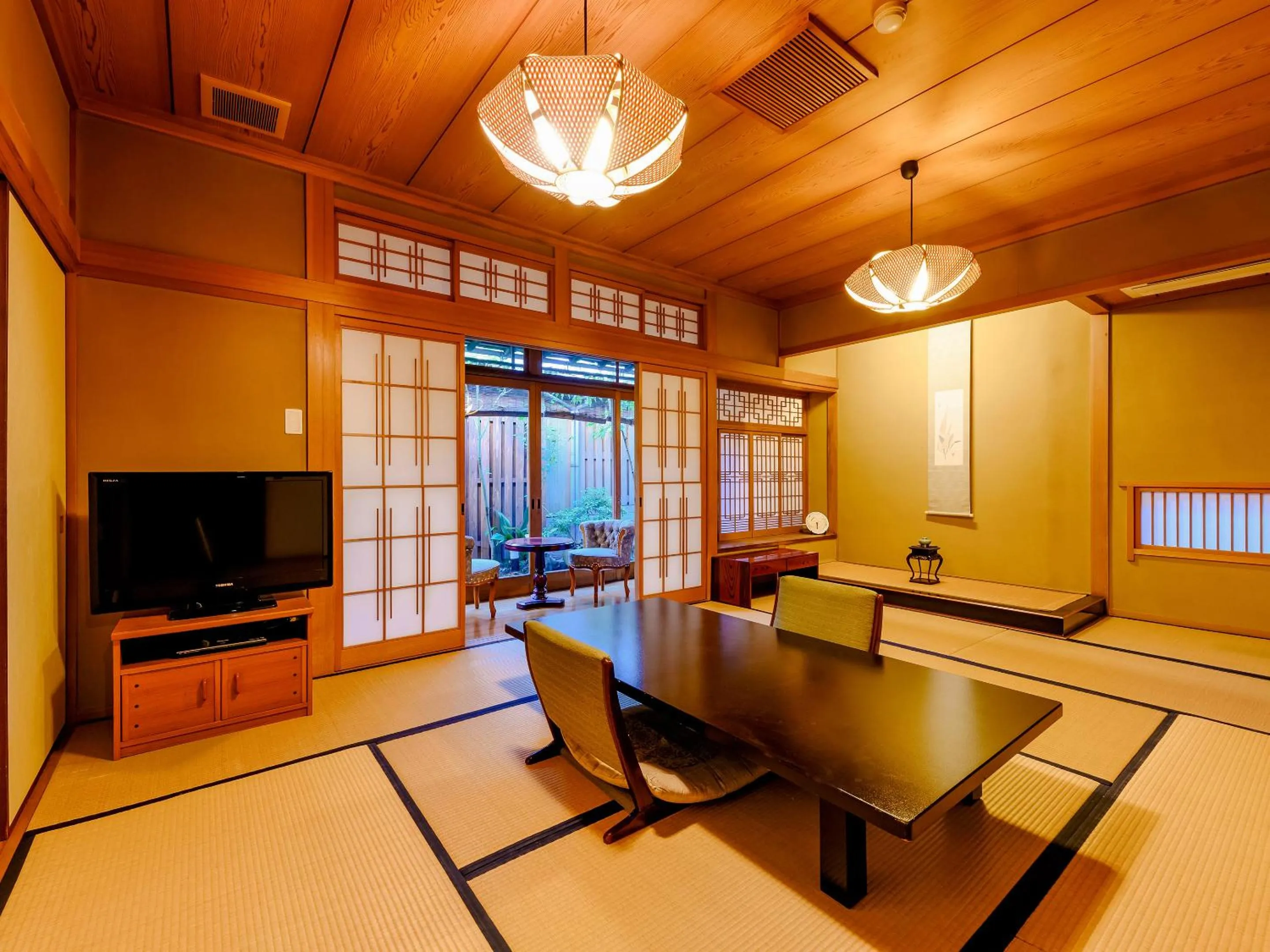 Photo of the whole room in Kappo Ryokan Yumesaki