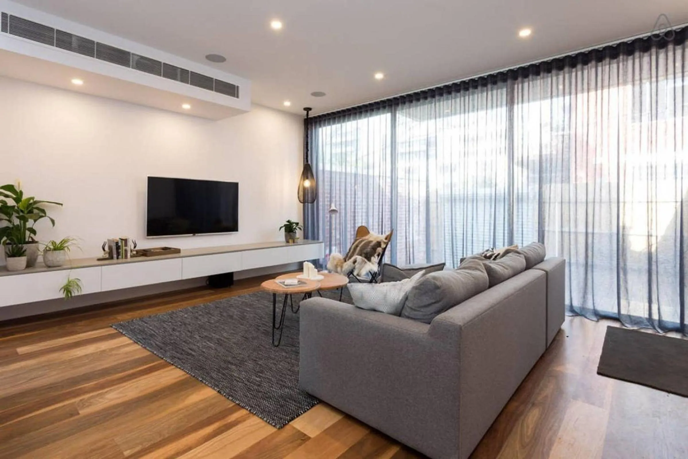 TV and multimedia in Lola Three Levels of Style with Rooftop Terrace