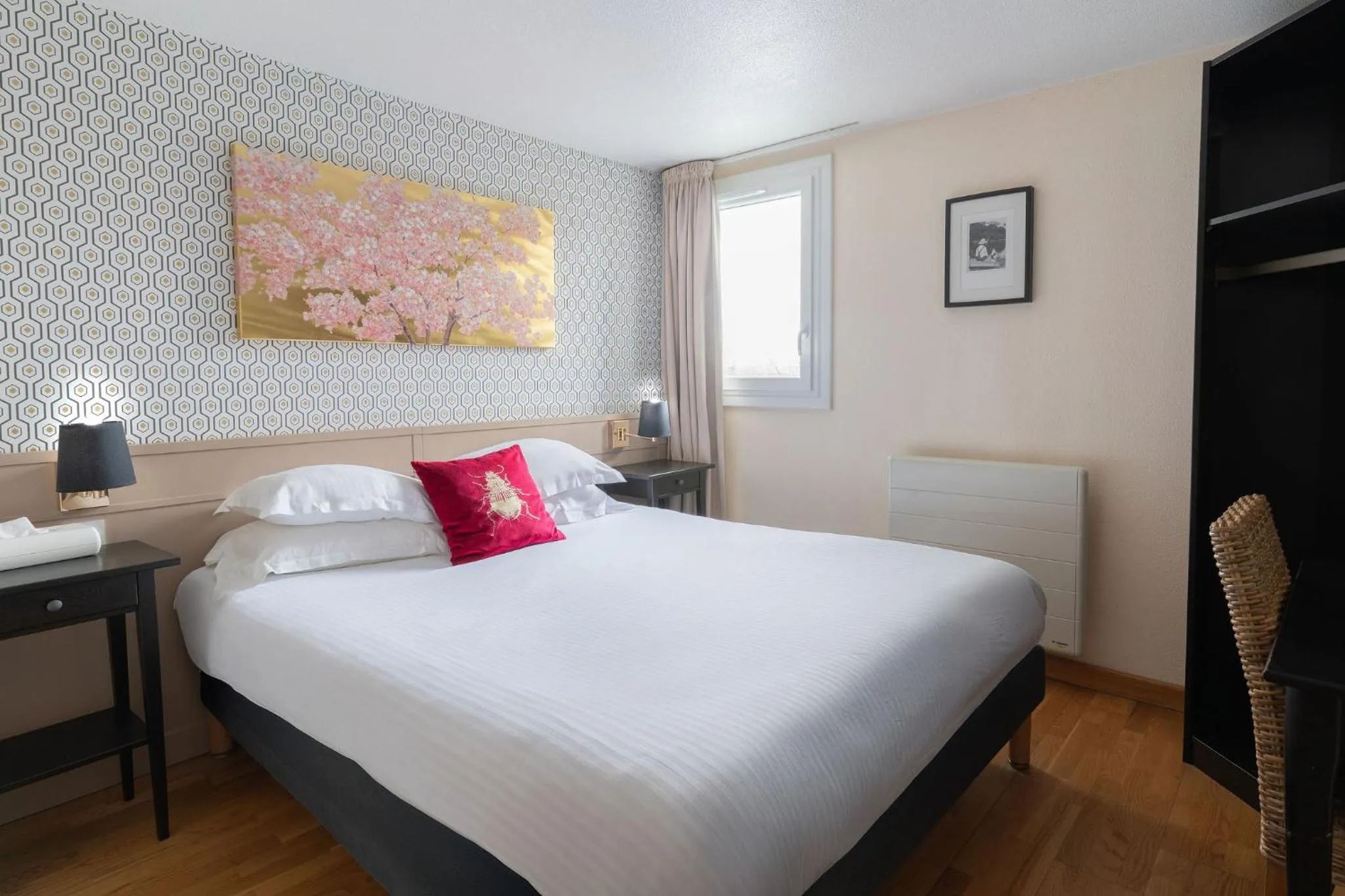 Bedroom, Bed in Eden Park Hotel Restaurant