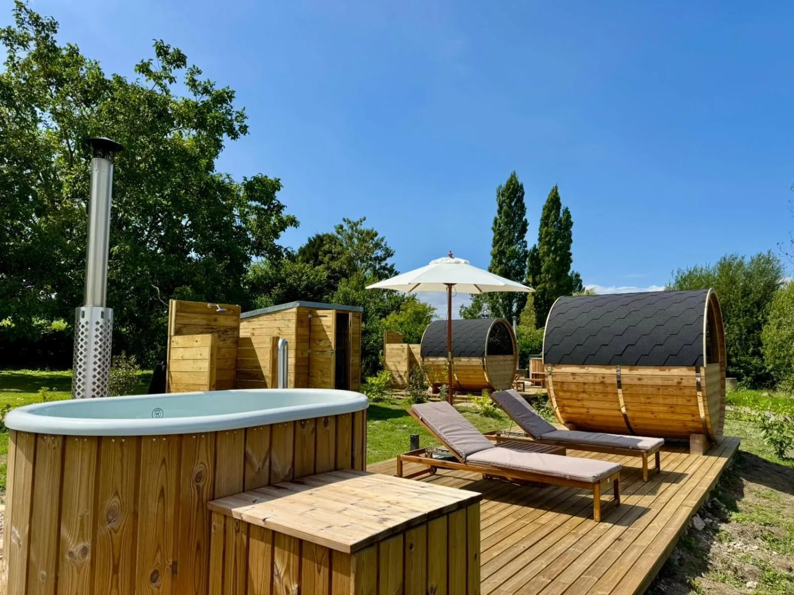 Hot Spring Bath in Eden Park Hotel Restaurant
