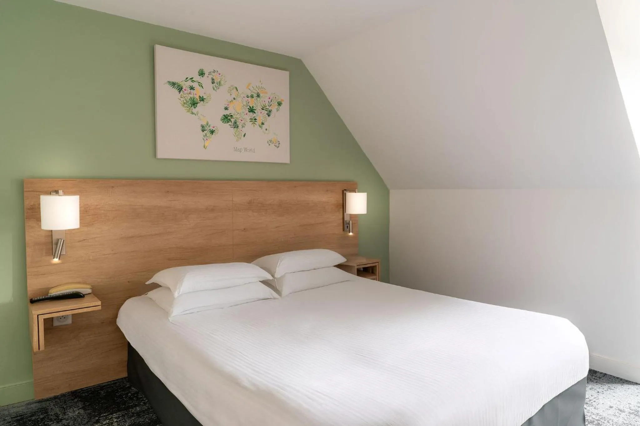 Bedroom, Bed in Eden Park Hotel Restaurant