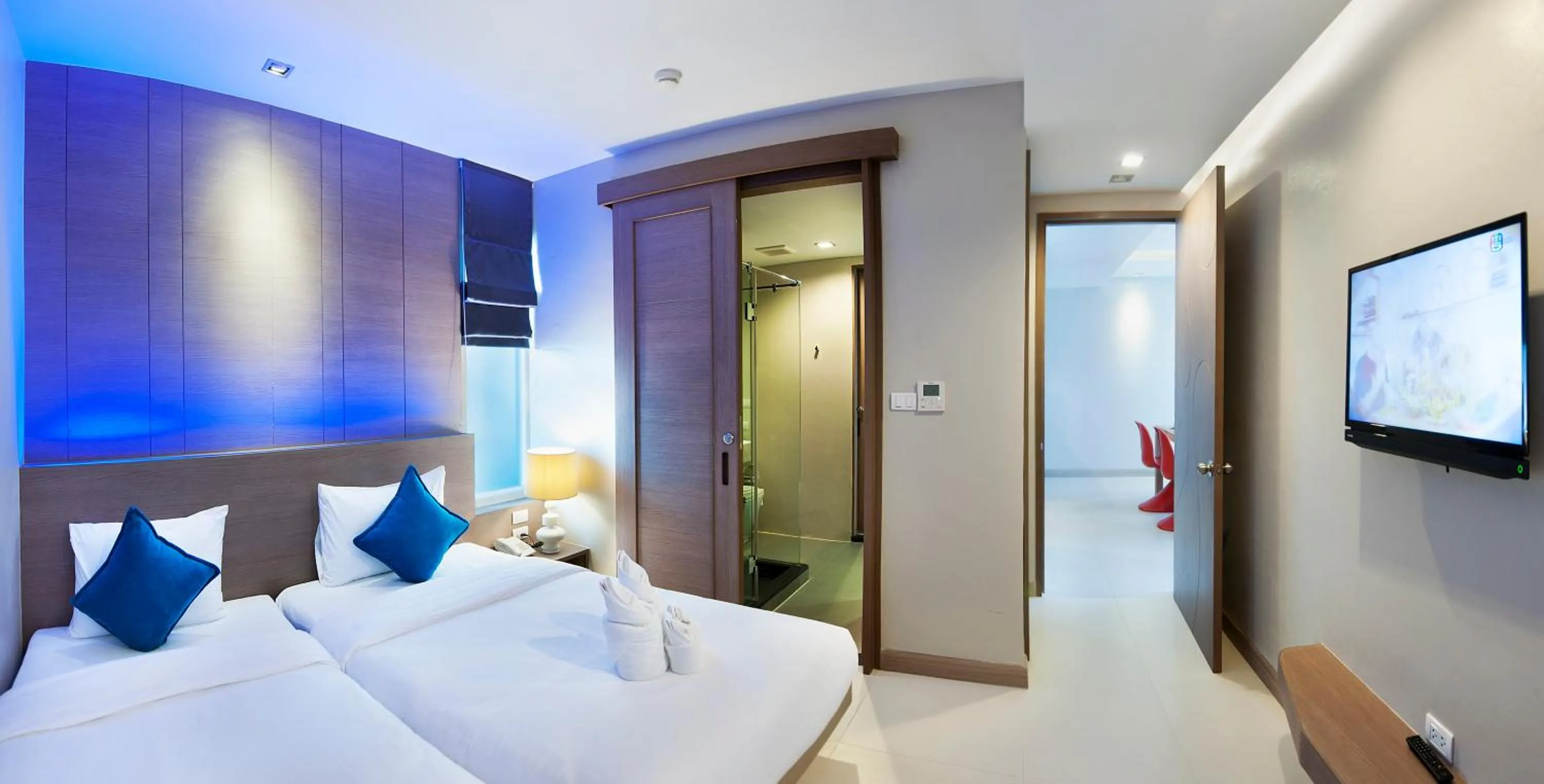 Photo of the whole room, Bed in Ratana Platinum Resort Kamala