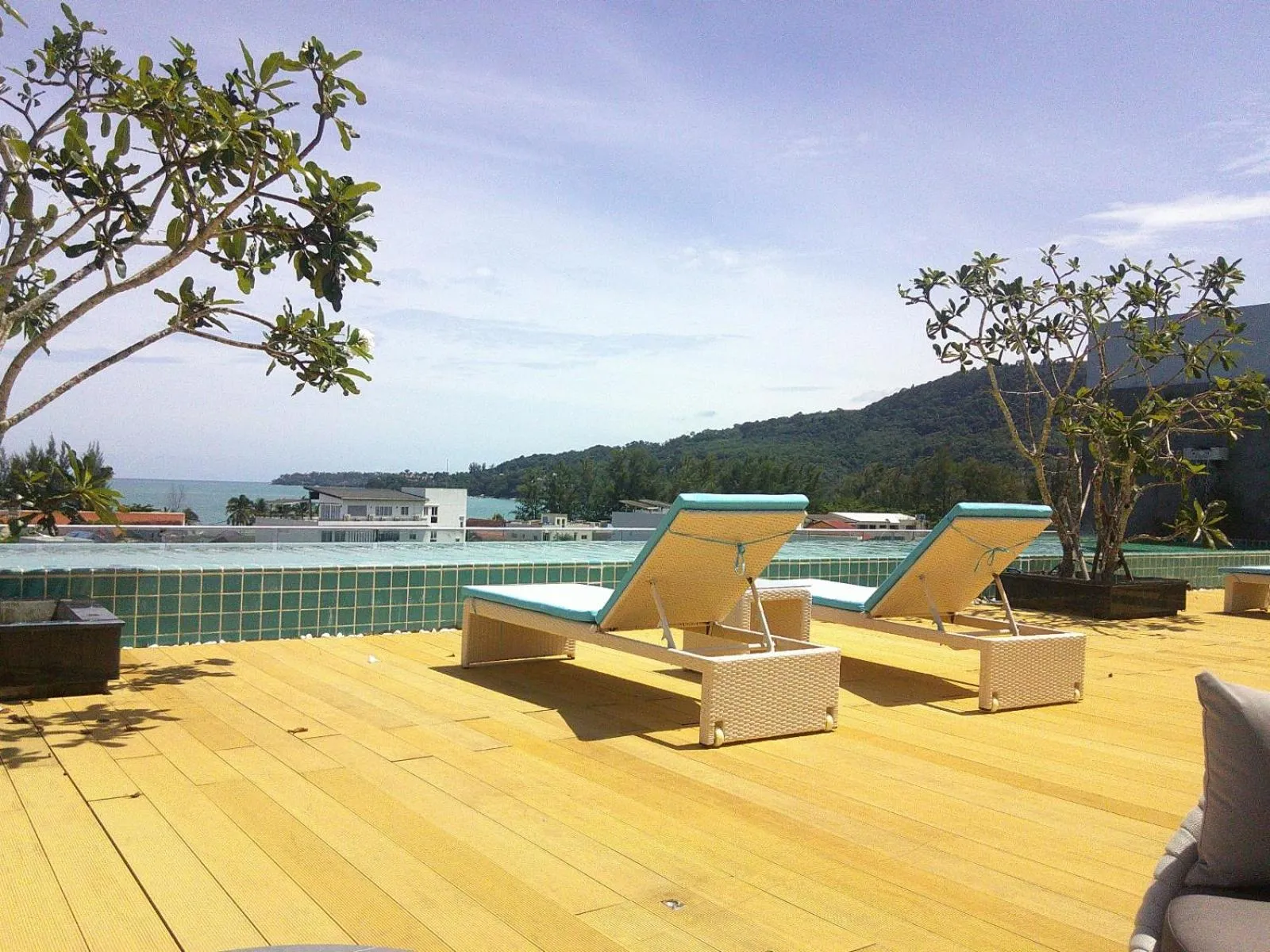 Pool view in Ratana Platinum Resort Kamala