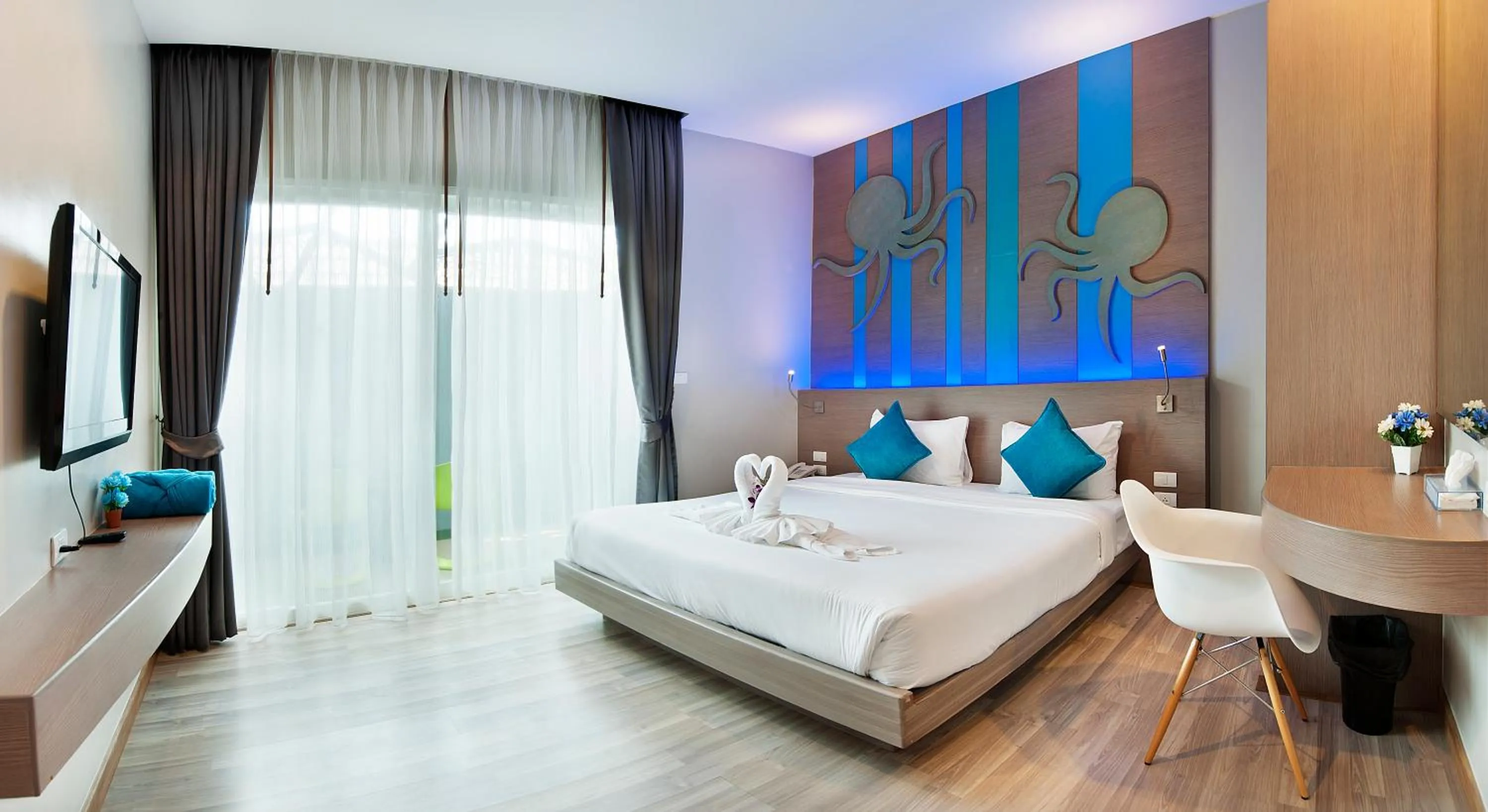 Day, Bed in Ratana Platinum Resort Kamala