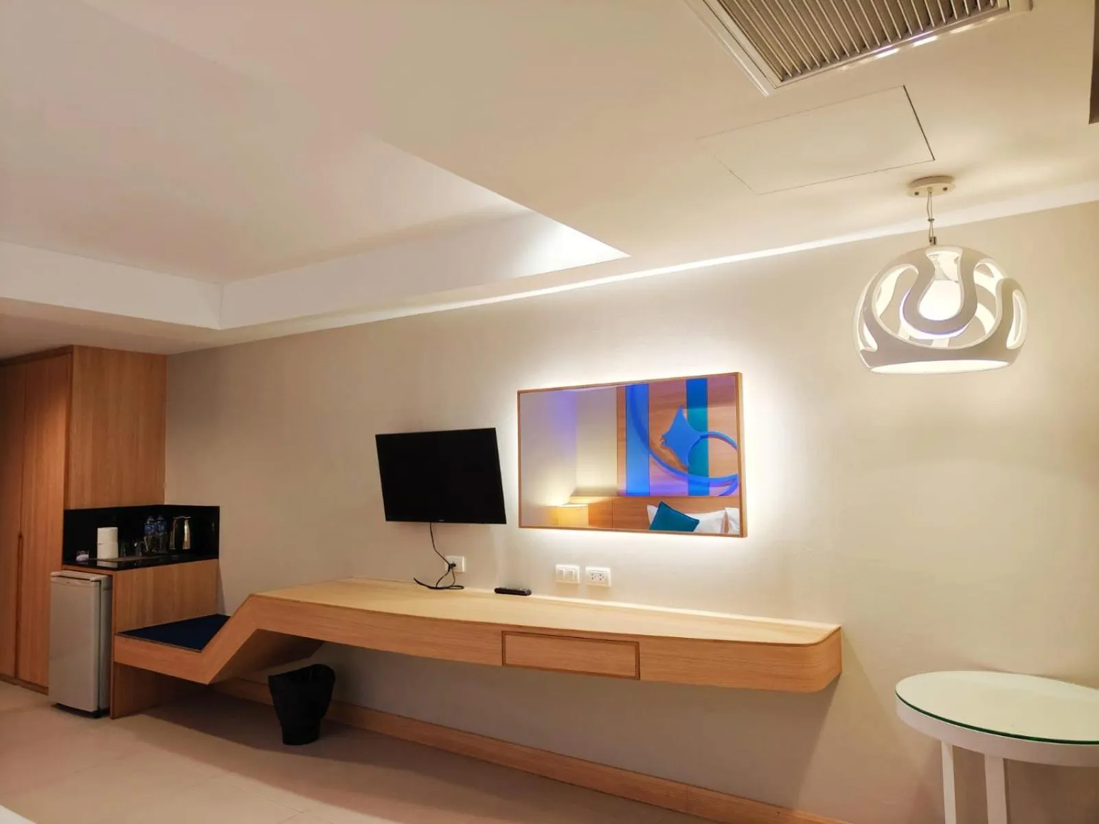 TV and multimedia in Ratana Platinum Resort Kamala