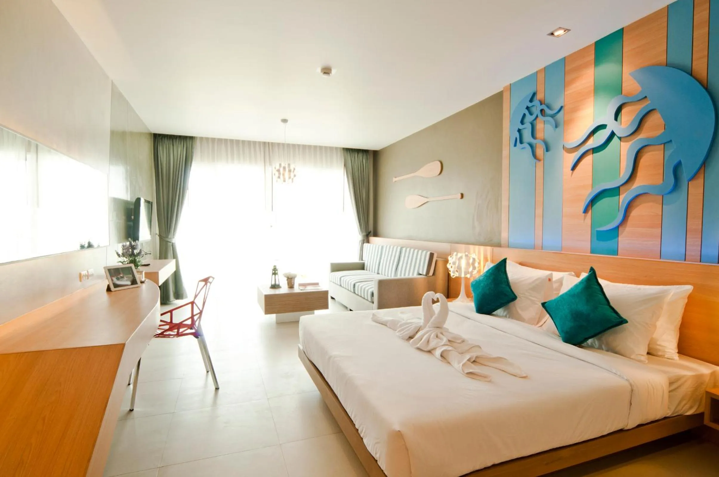 Photo of the whole room, Bed in Ratana Platinum Resort Kamala