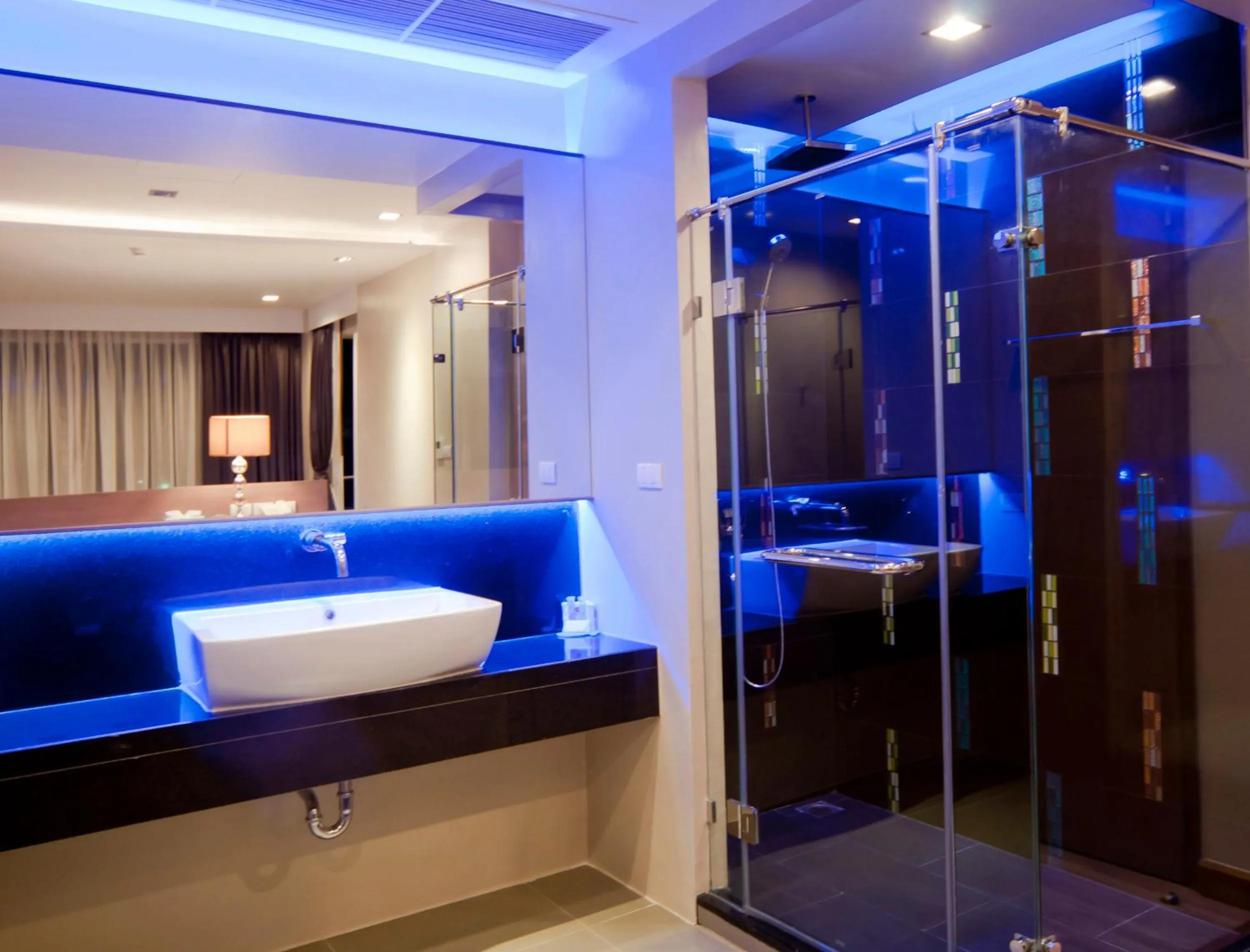 Bathroom in Ratana Platinum Resort Kamala