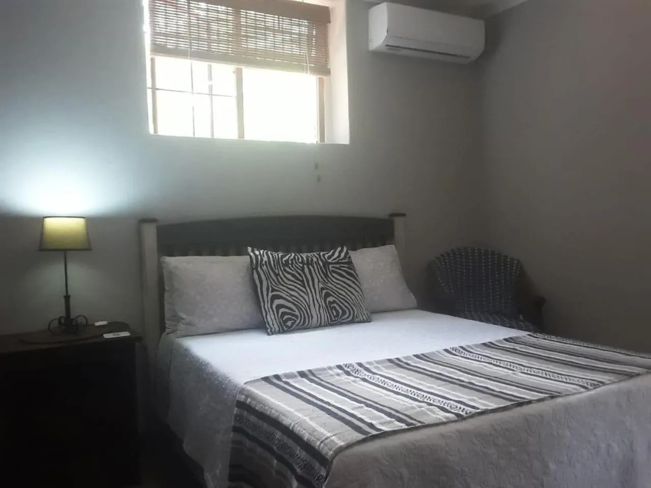 Bed in Meerkat Manor