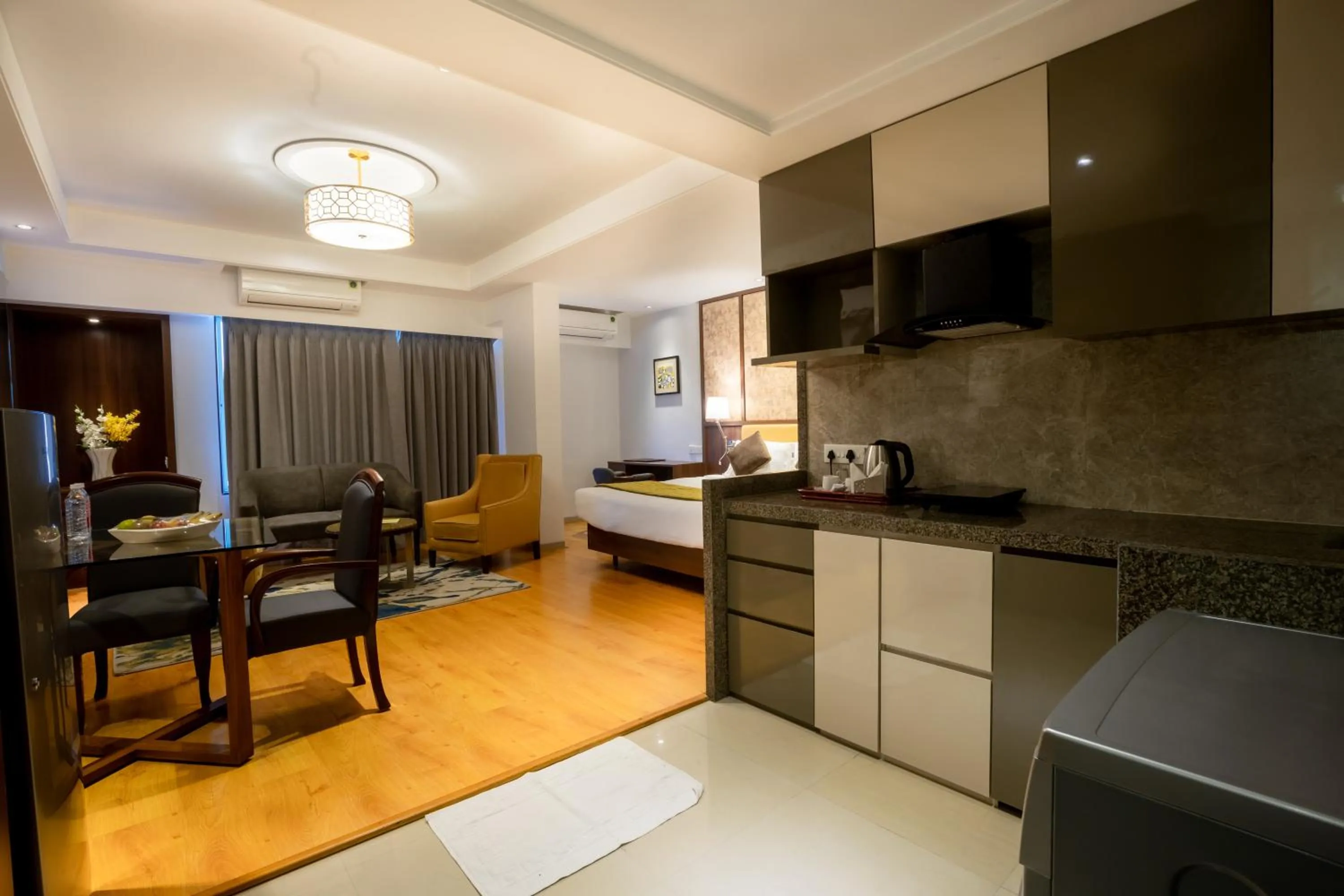 Kitchen or kitchenette in Freesia By Express Inn