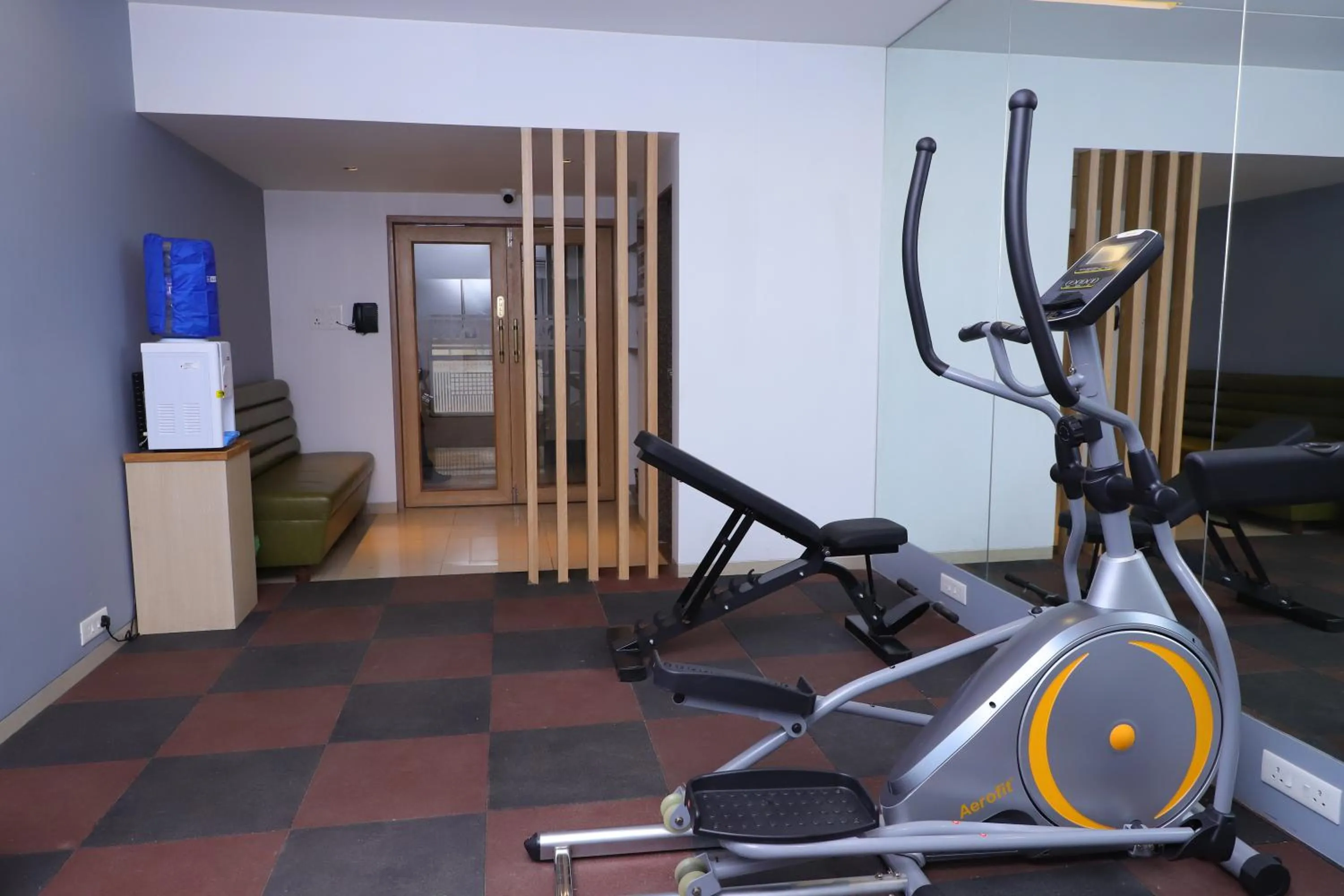 Fitness centre/facilities in Freesia By Express Inn