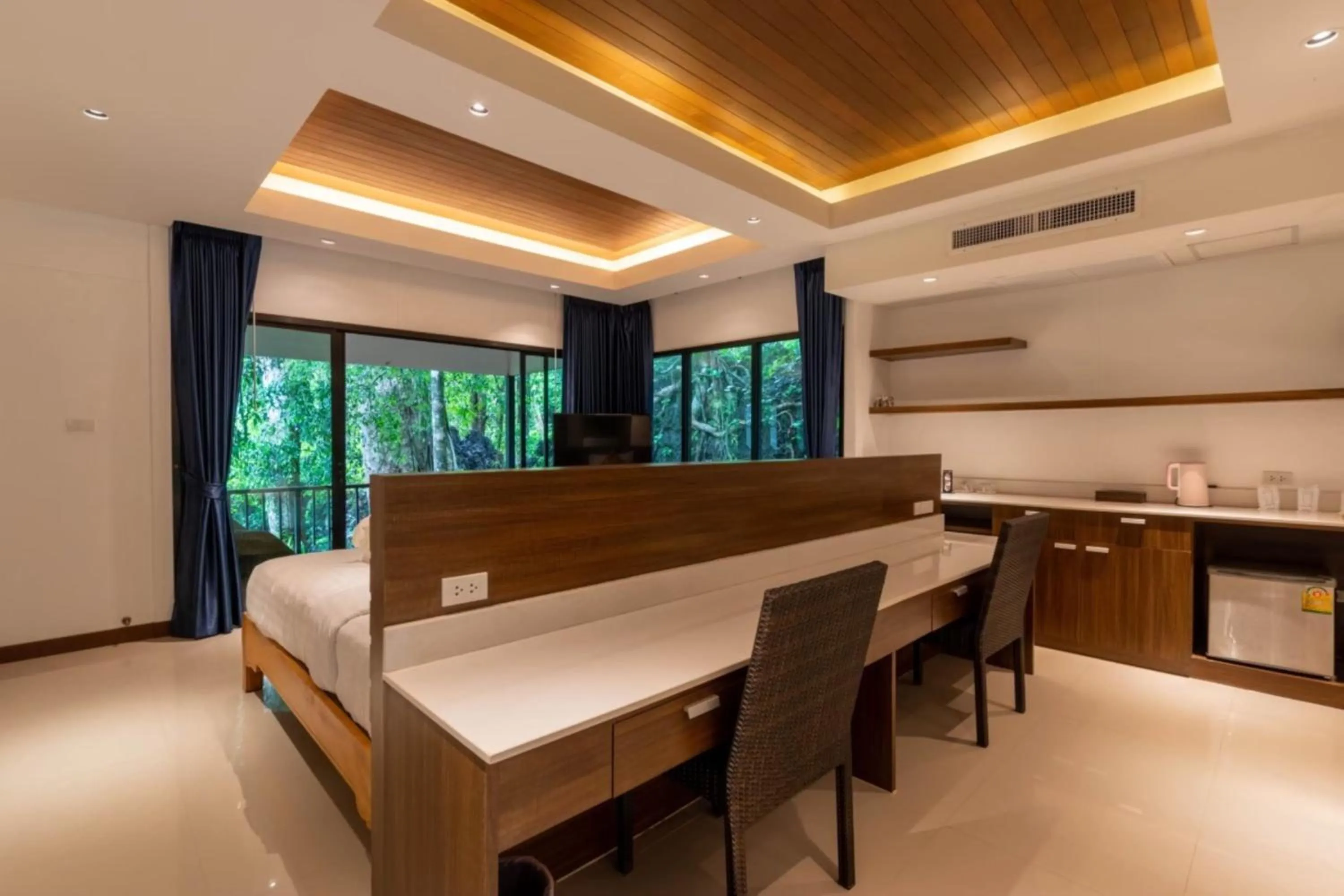 Kitchen or kitchenette in Rock and Tree House Resort