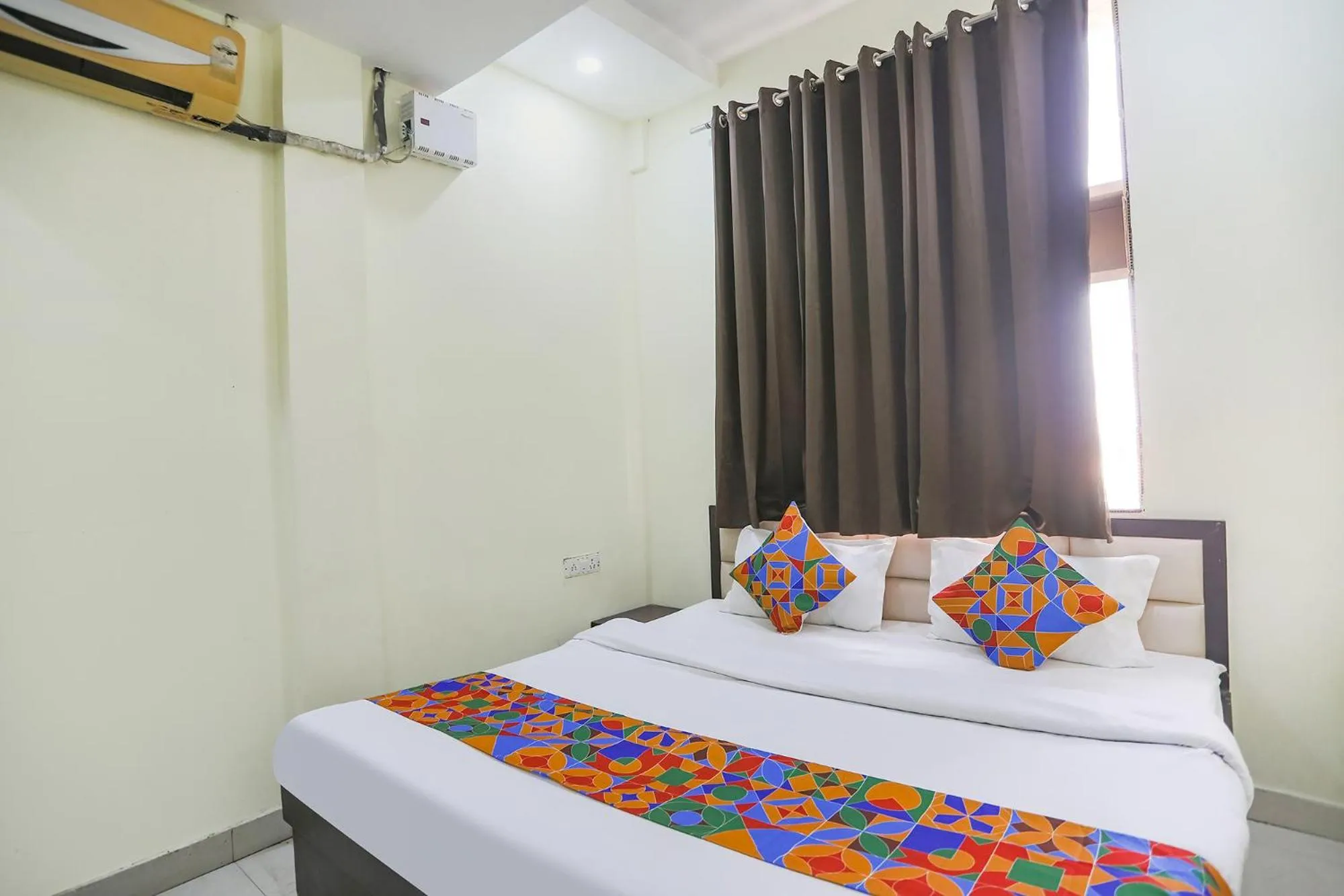 Photo of the whole room in FabHotel Heritage Villa