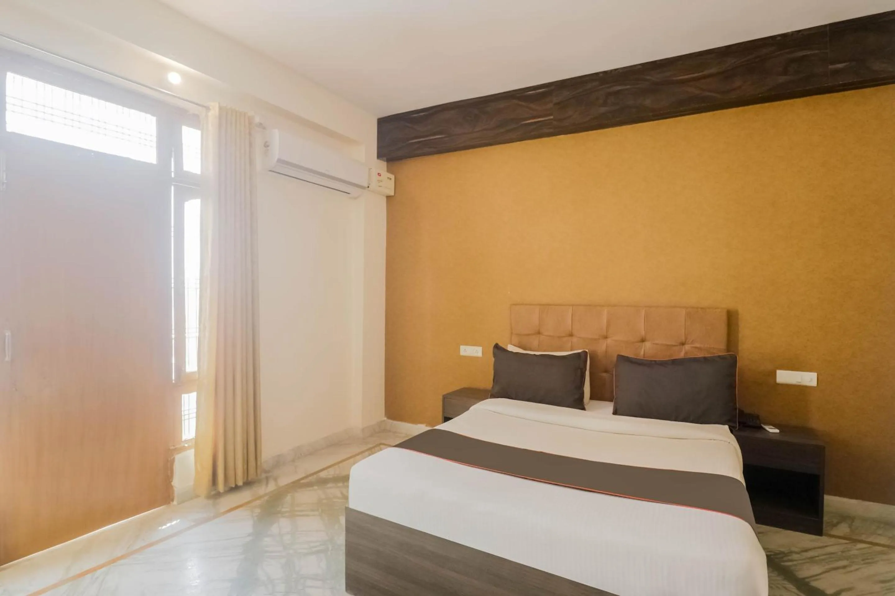 Bedroom, Bed in Collection O Kewal Palace Hyderabad Gate