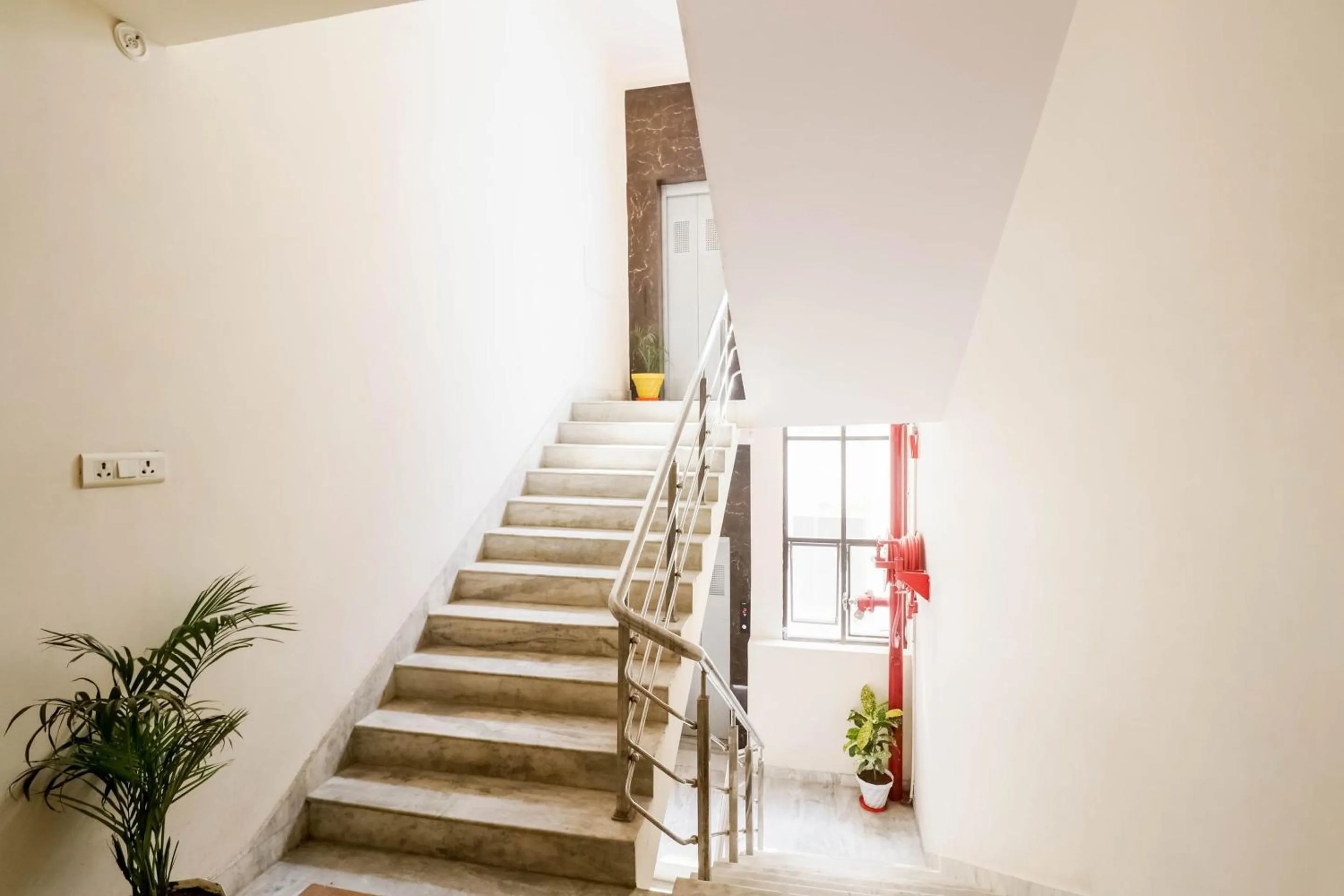 Lobby or reception in Collection O Kewal Palace Hyderabad Gate