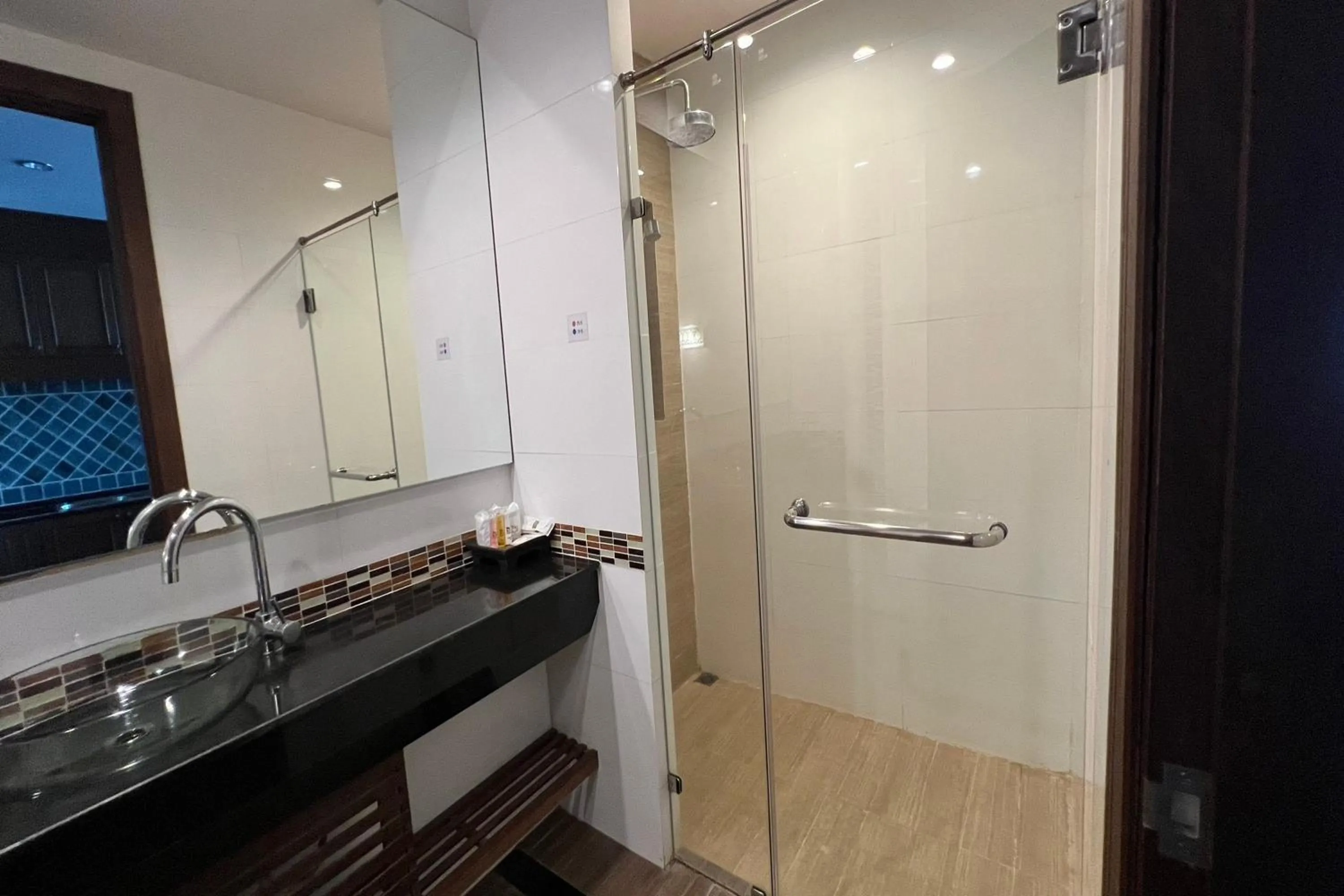 Shower in Khammon Lanna Resort Chiang Mai