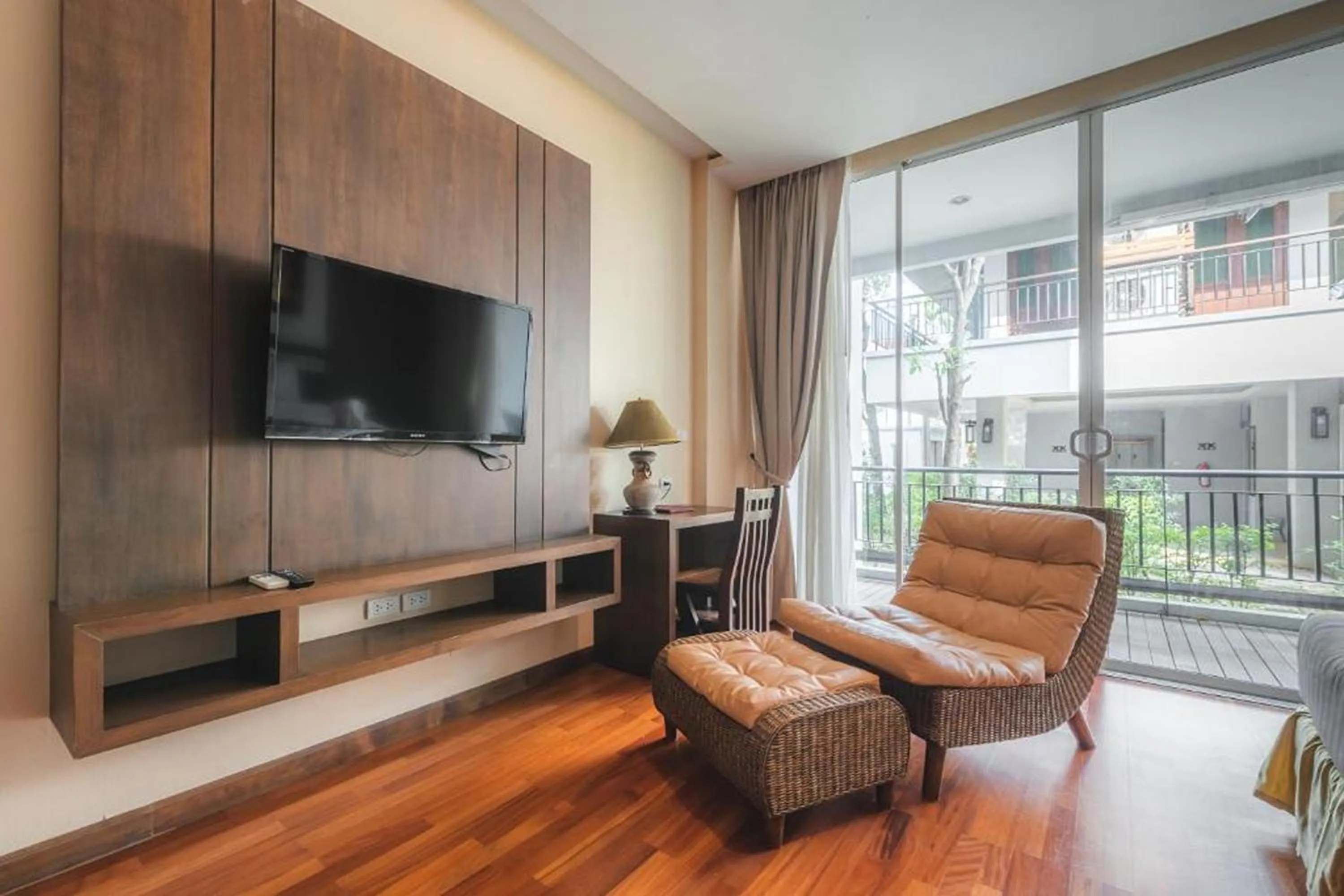 TV and multimedia in Khammon Lanna Resort Chiang Mai