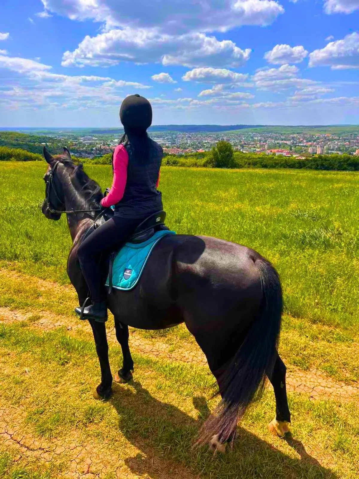 Horse-riding in Mátyus Udvarház Kengyel Fogadó Eger