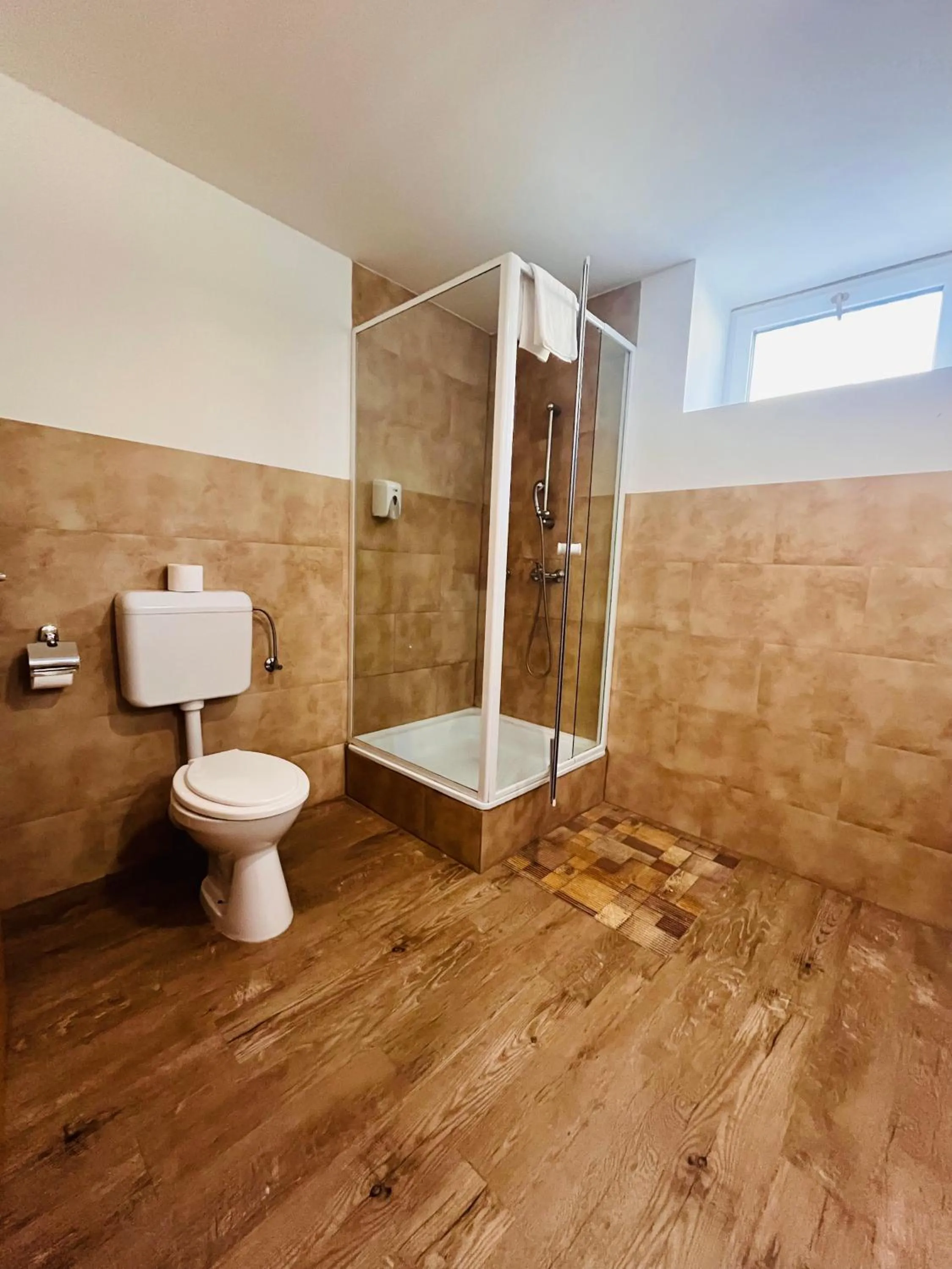 Mátyus Udvarház Kengyel Fogadó Eger