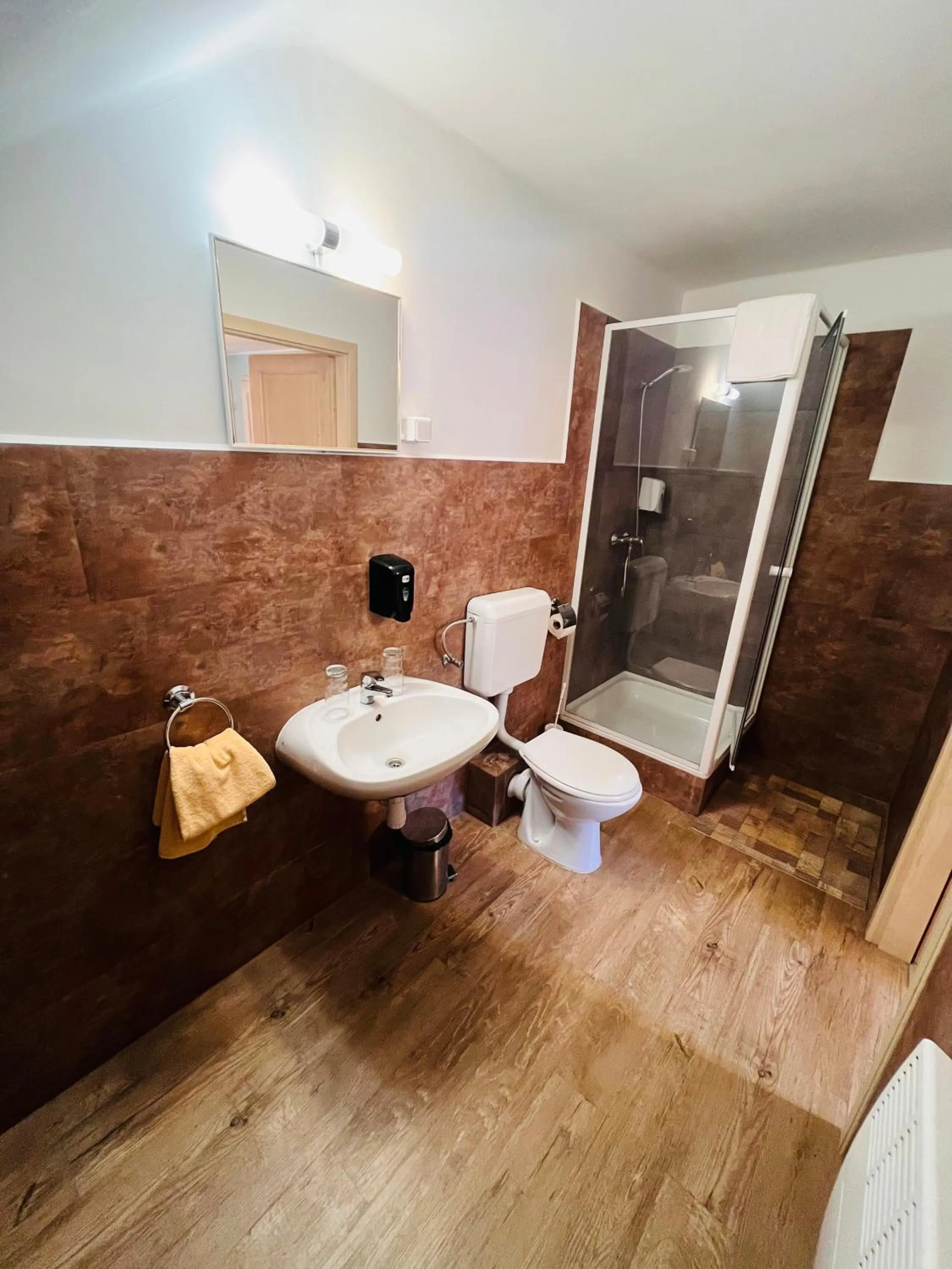 Mátyus Udvarház Kengyel Fogadó Eger