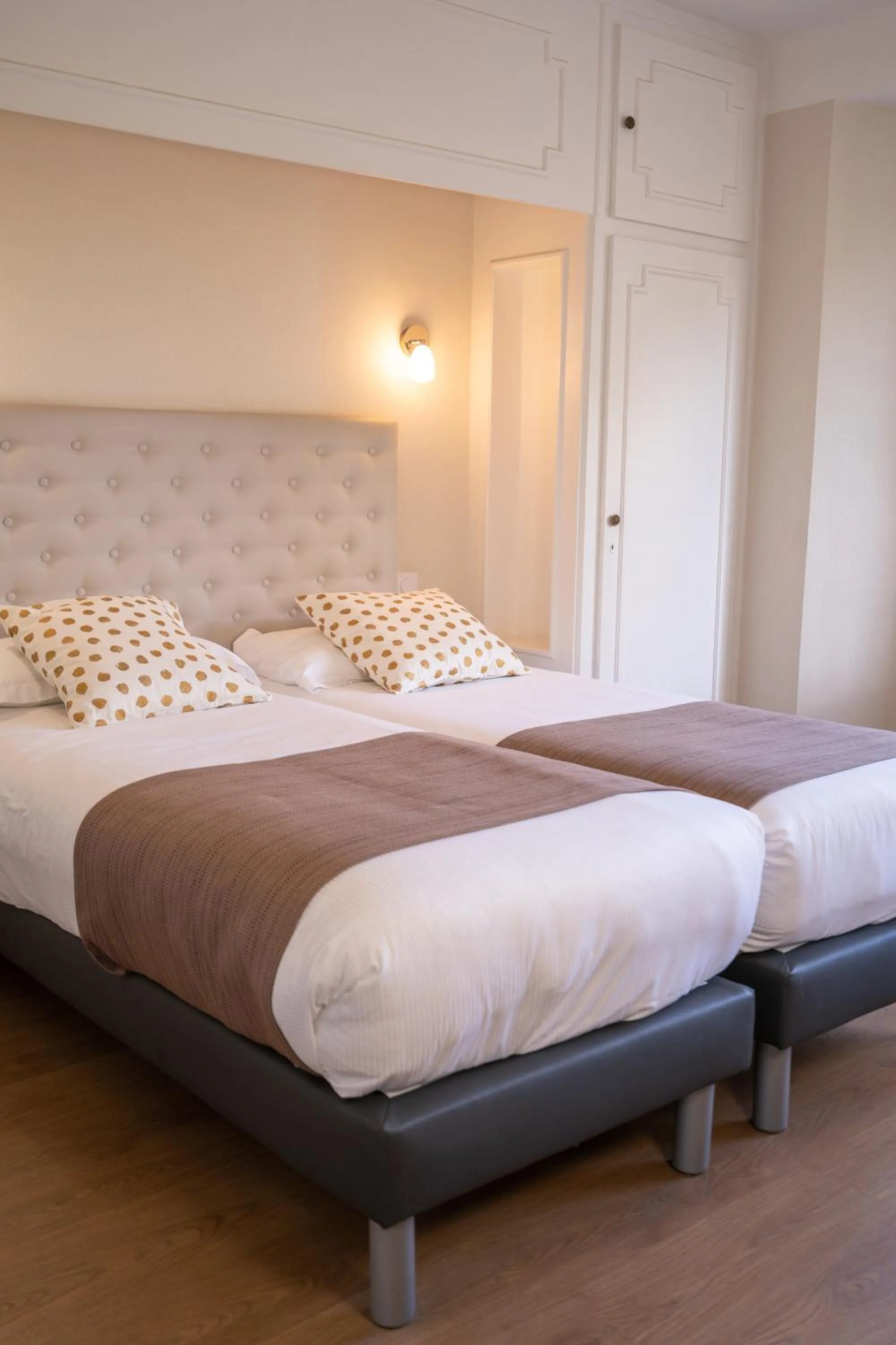 Bed in The Originals City, Hôtel Mondial, Perpignan