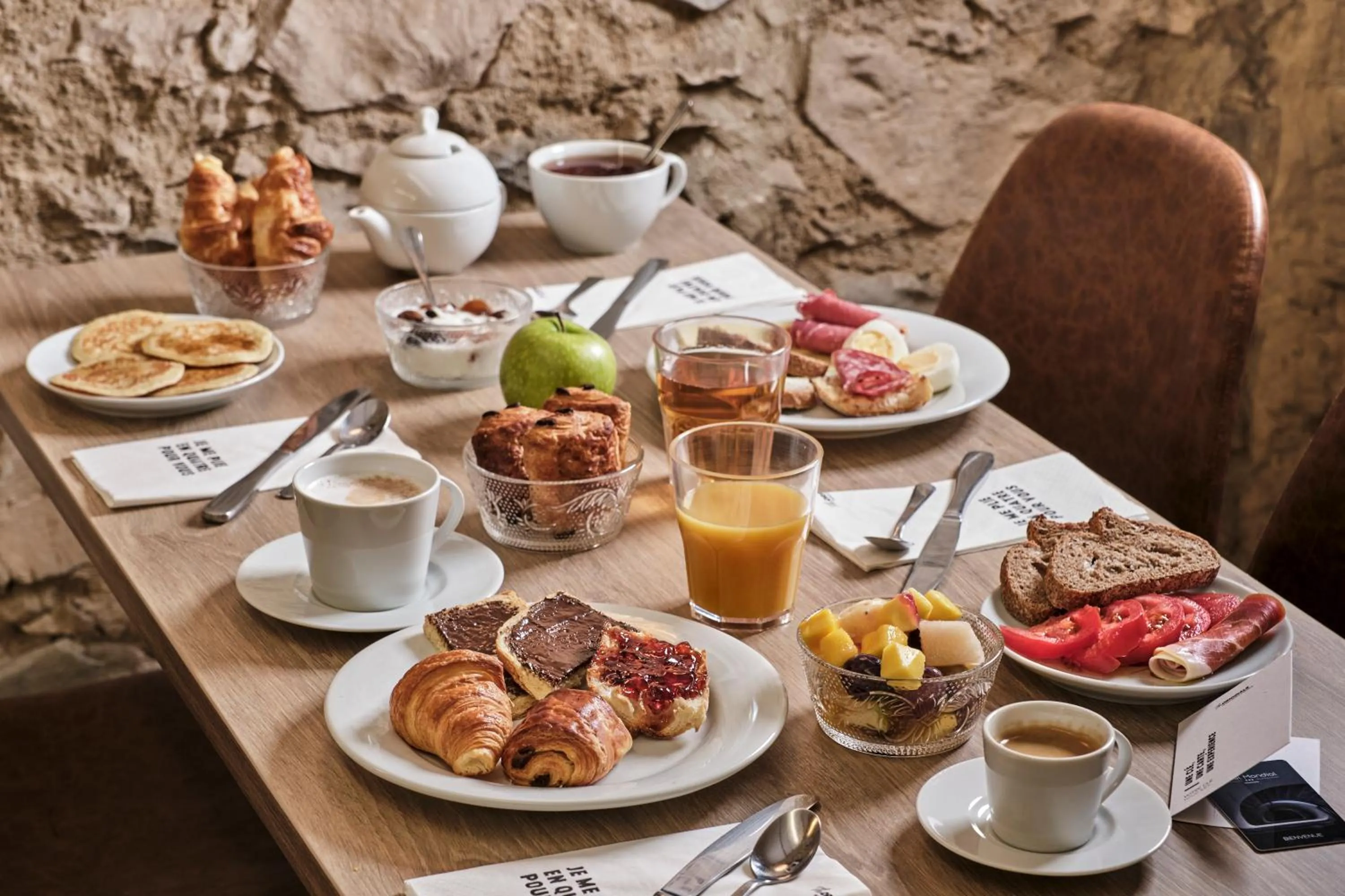 Breakfast in The Originals City, Hôtel Mondial, Perpignan