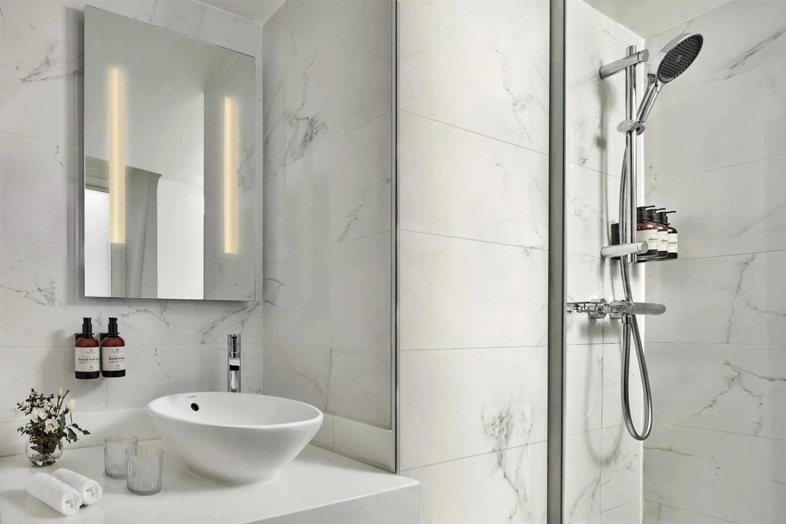 Bathroom in NH Collection Paris Ponthieu Champs-Élysées