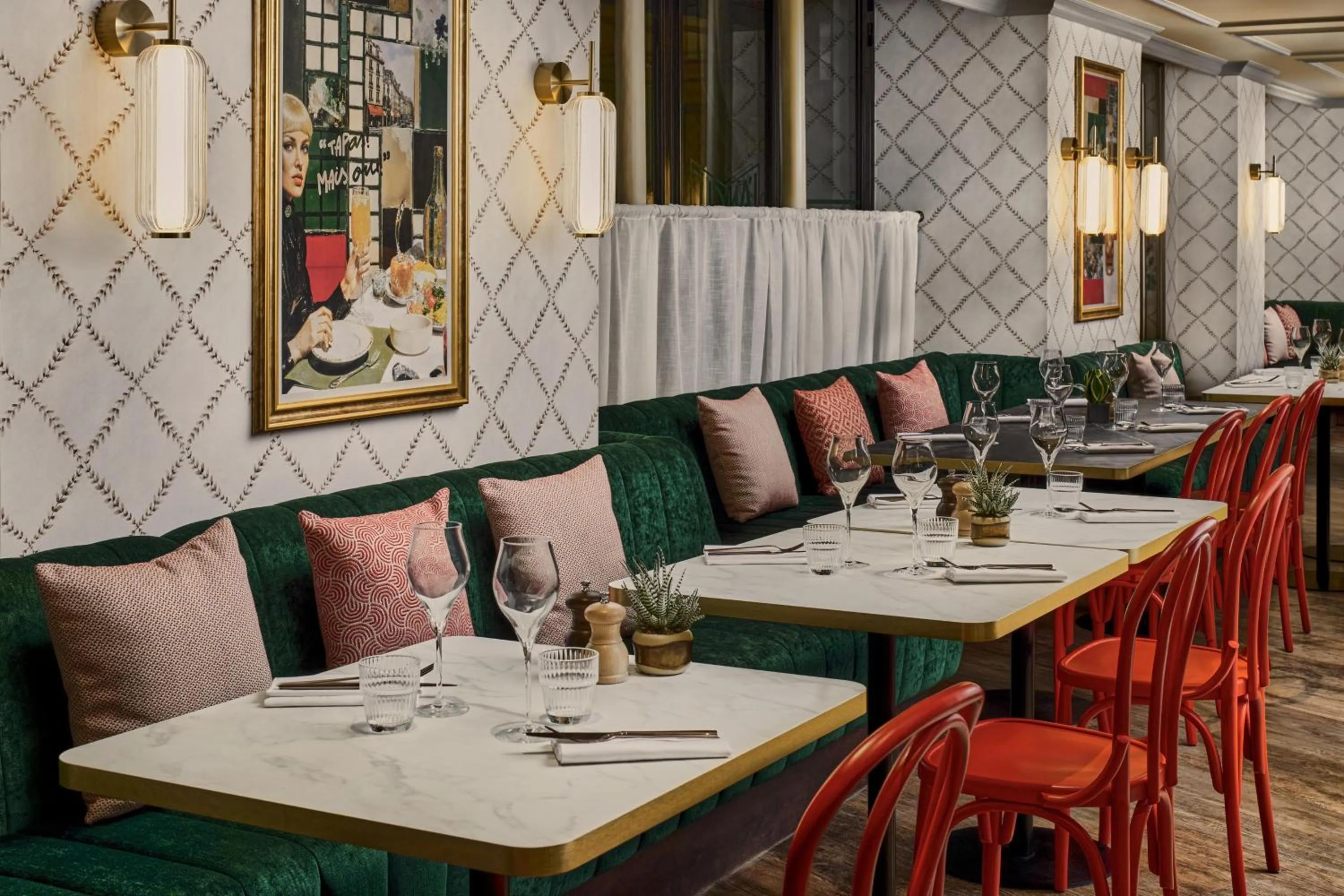 Restaurant/places to eat in NH Collection Paris Ponthieu Champs-Élysées