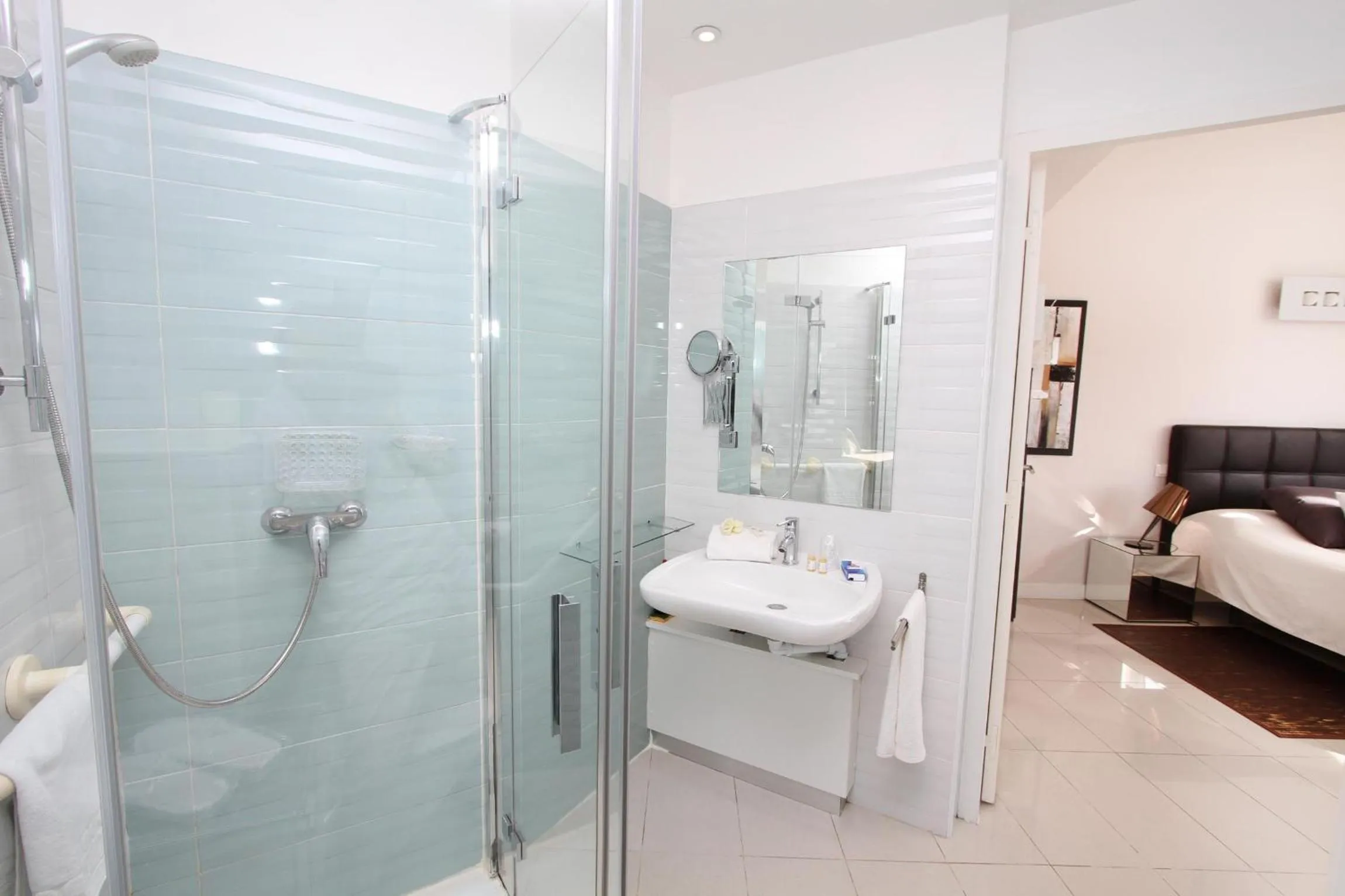 Photo of the whole room, Bed in Bleu Mer Duplex & Suites