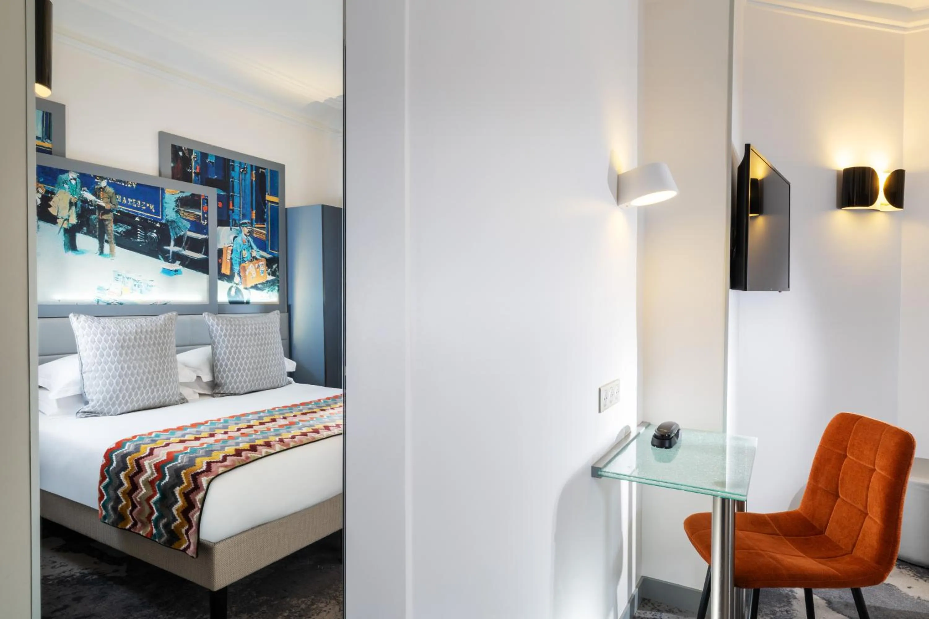 Bedroom, Bed in Palym