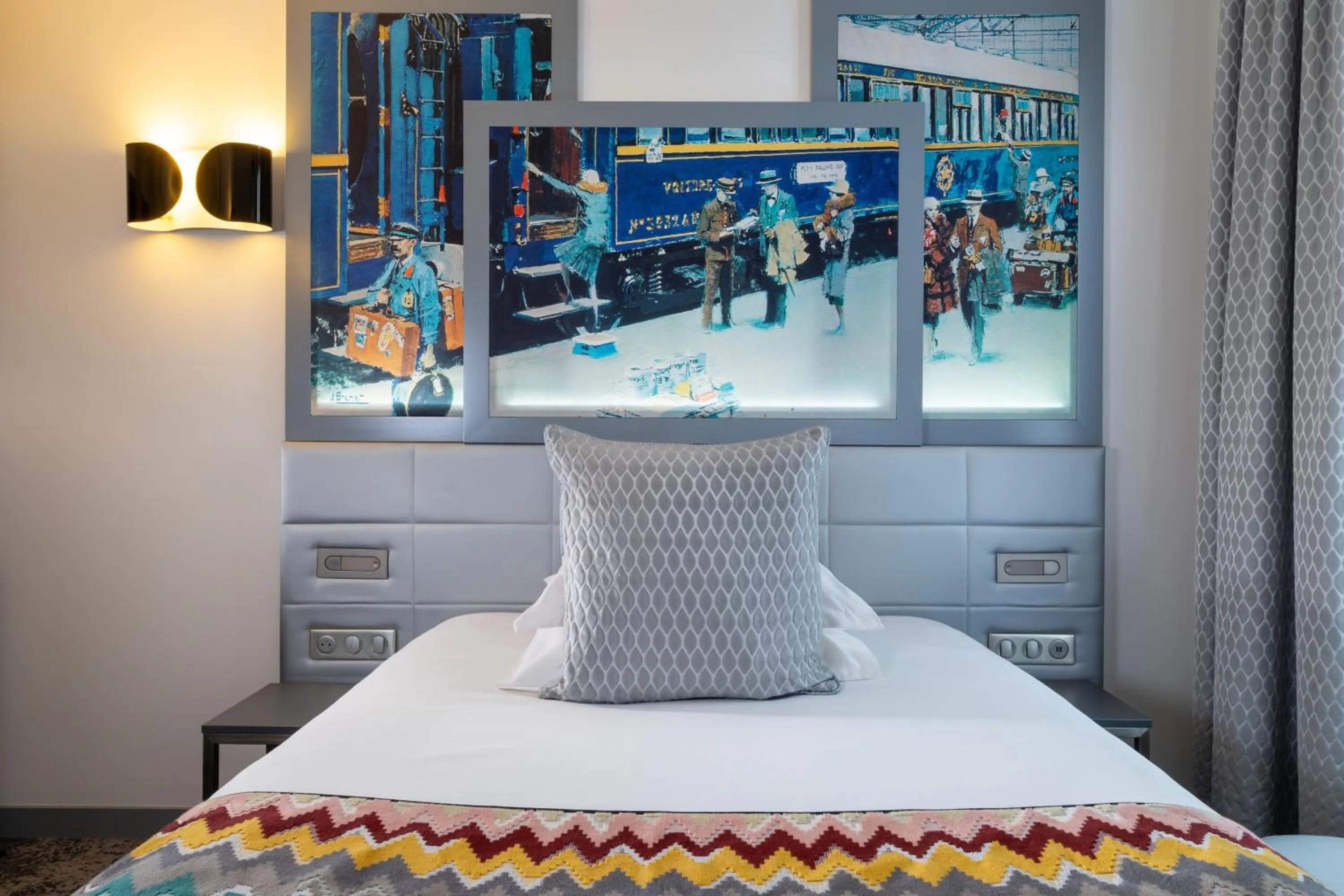 Bedroom, Bed in Palym