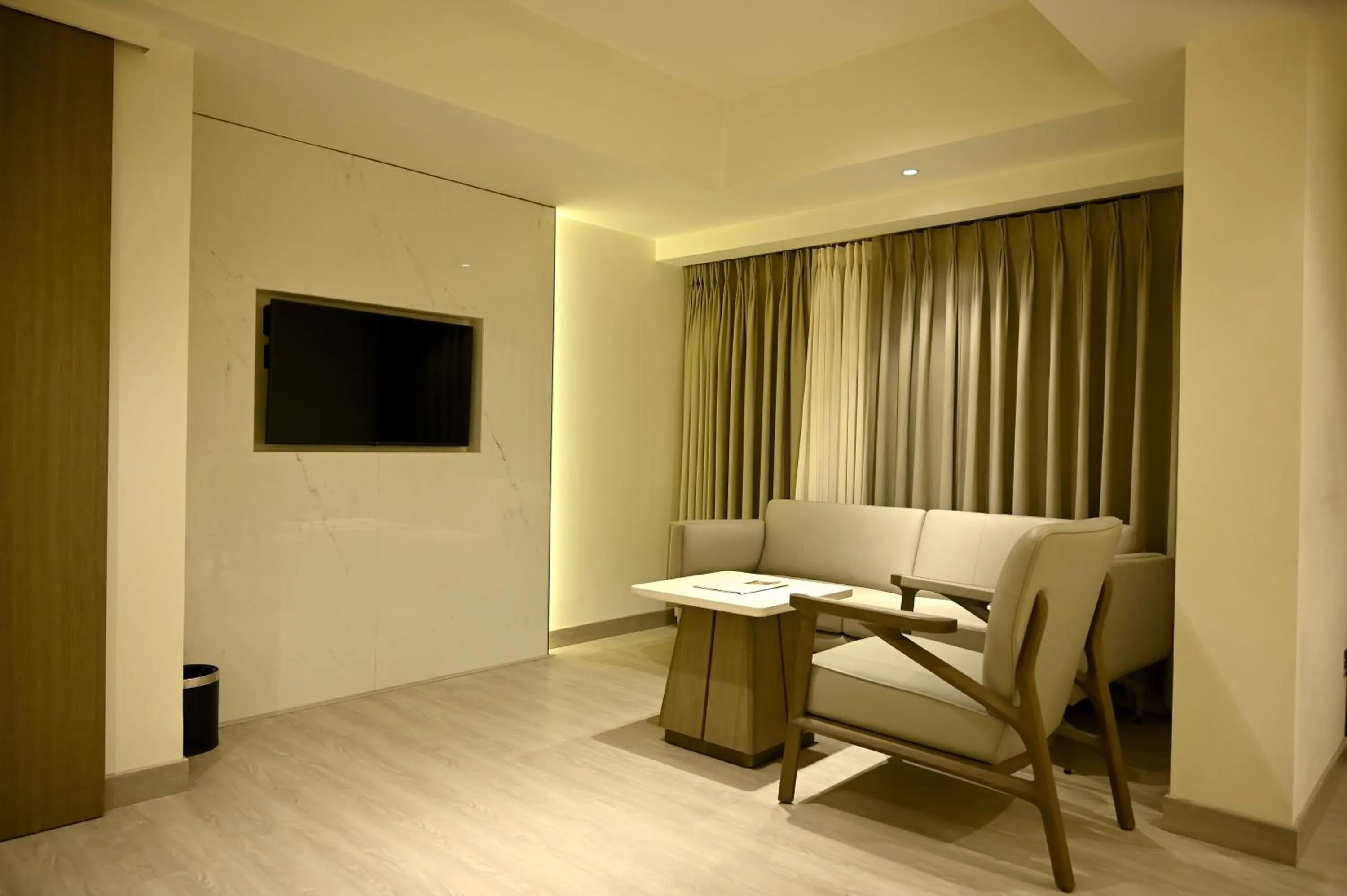 MARIGOLD-Newly Renovated Hotel