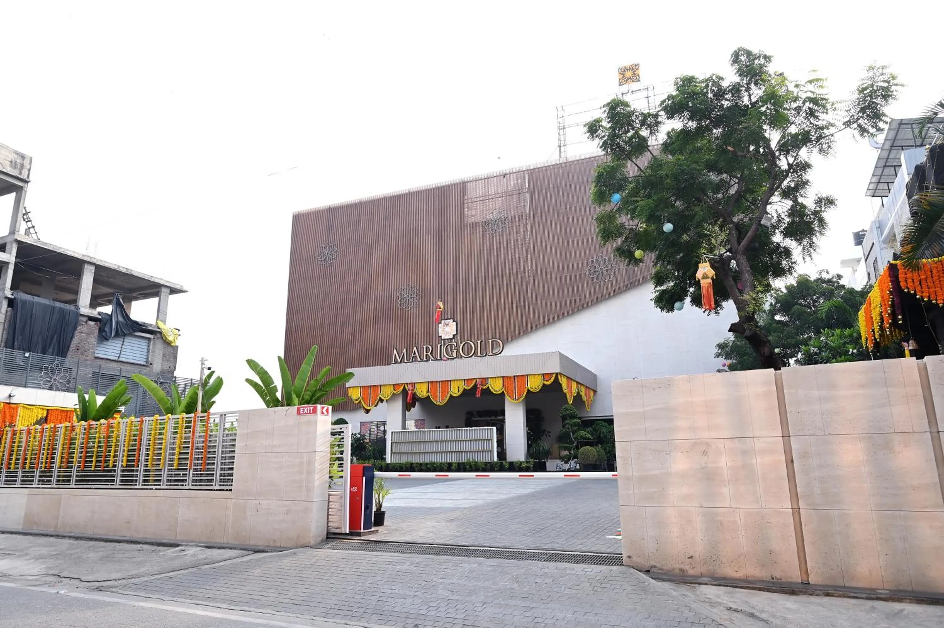 MARIGOLD-Newly Renovated Hotel