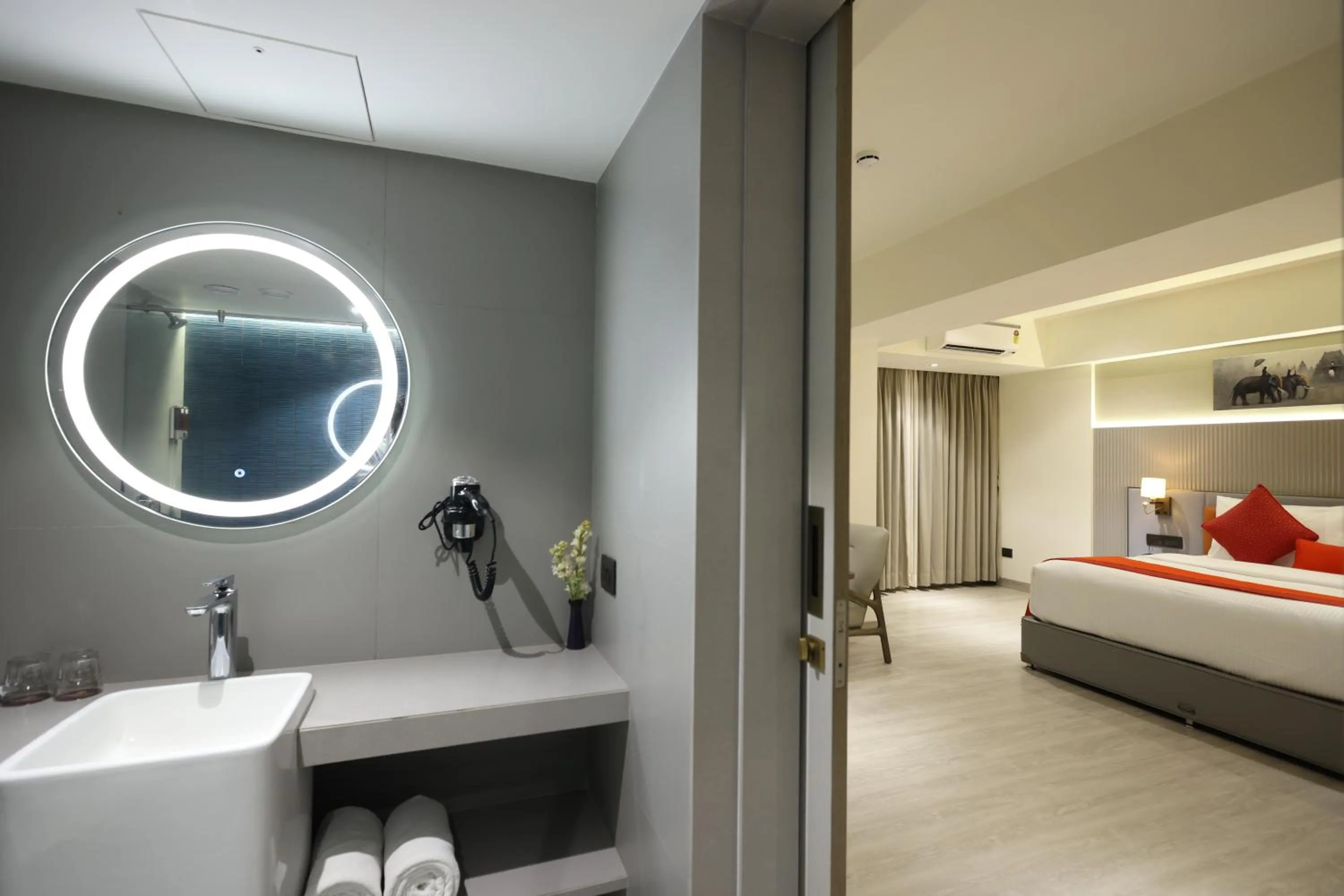 MARIGOLD-Newly Renovated Hotel