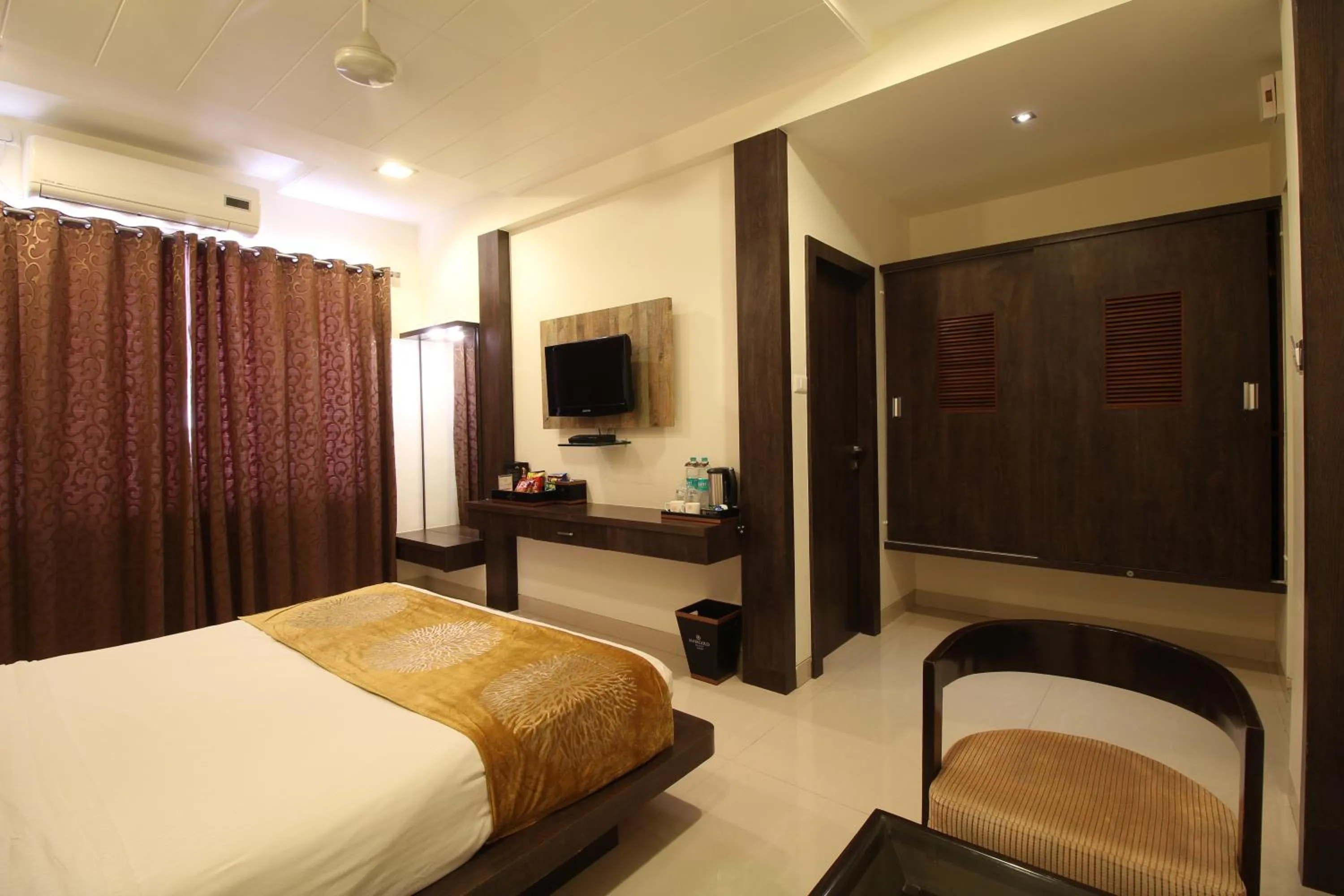 Bedroom in MARIGOLD-Newly Renovated Hotel