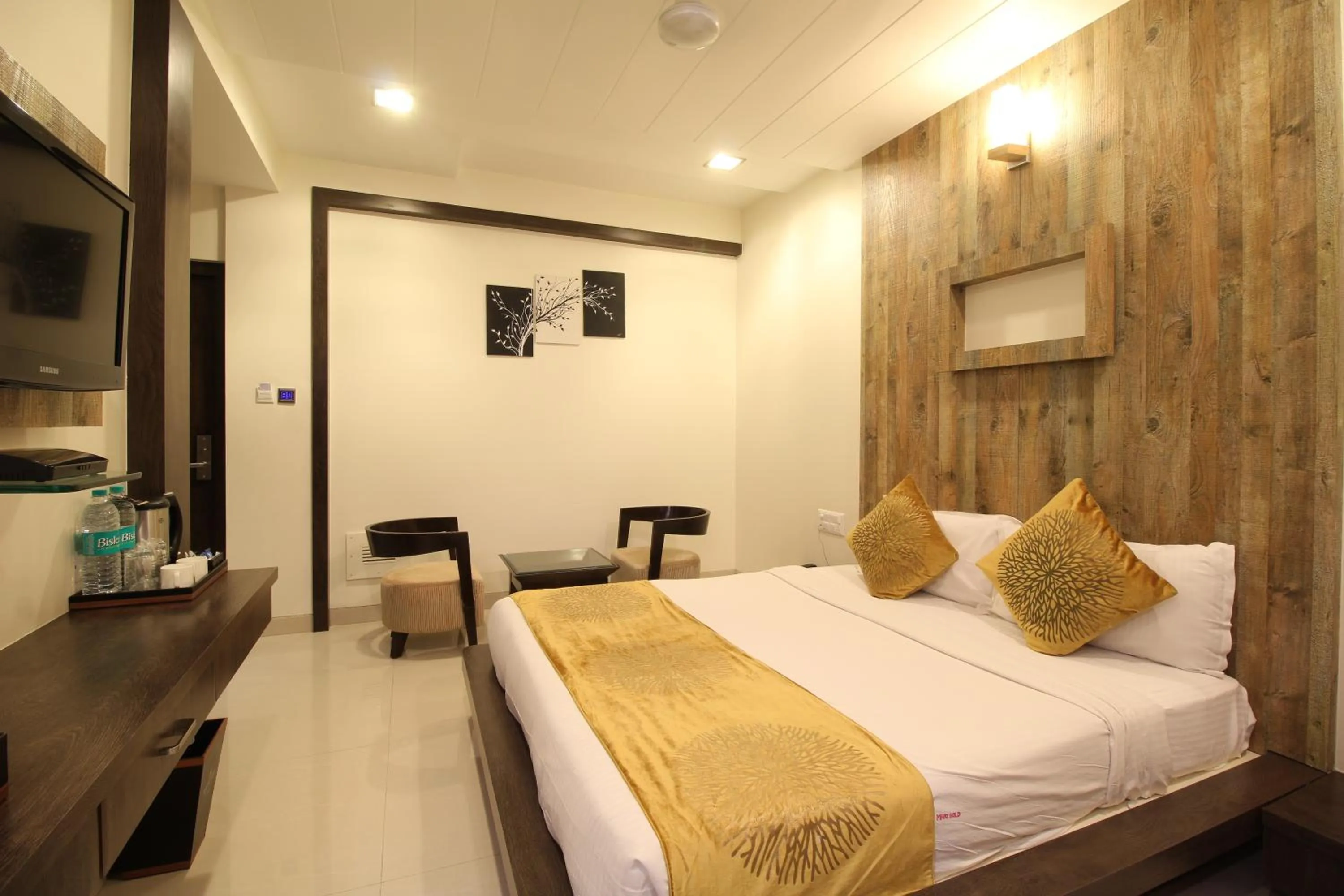 Bedroom in MARIGOLD-Newly Renovated Hotel