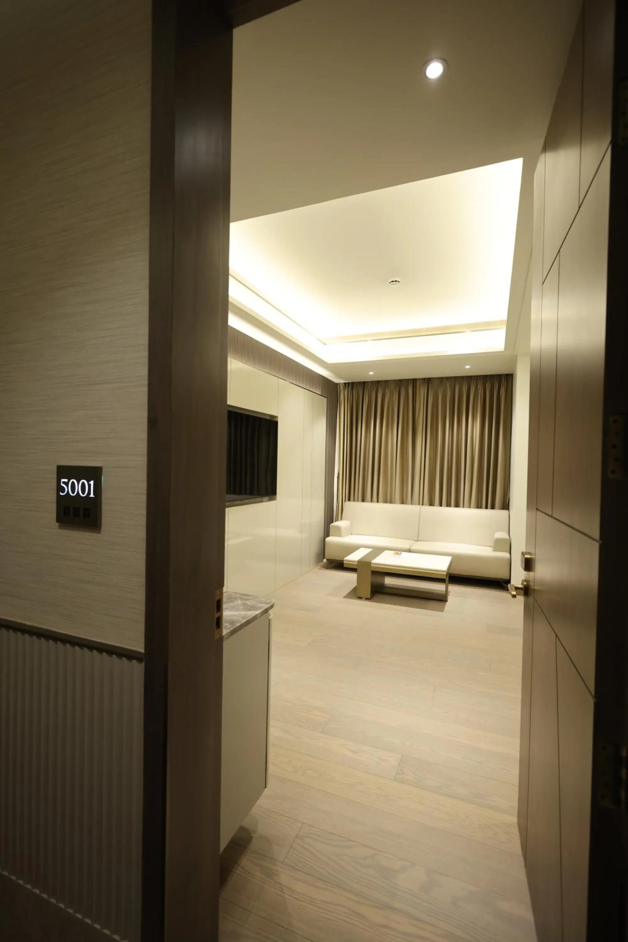 MARIGOLD-Newly Renovated Hotel