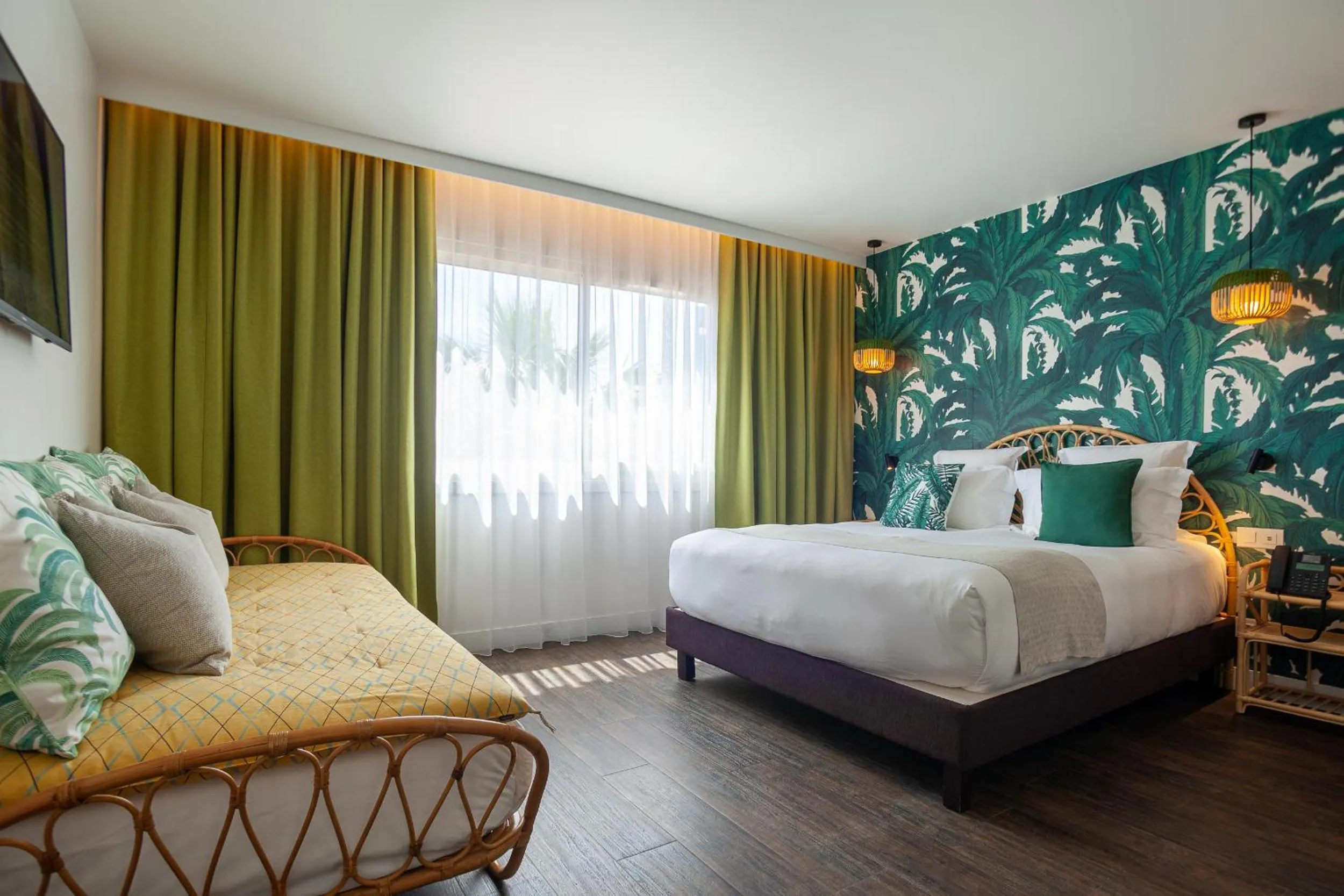 Bed in Hôtel La Piscine