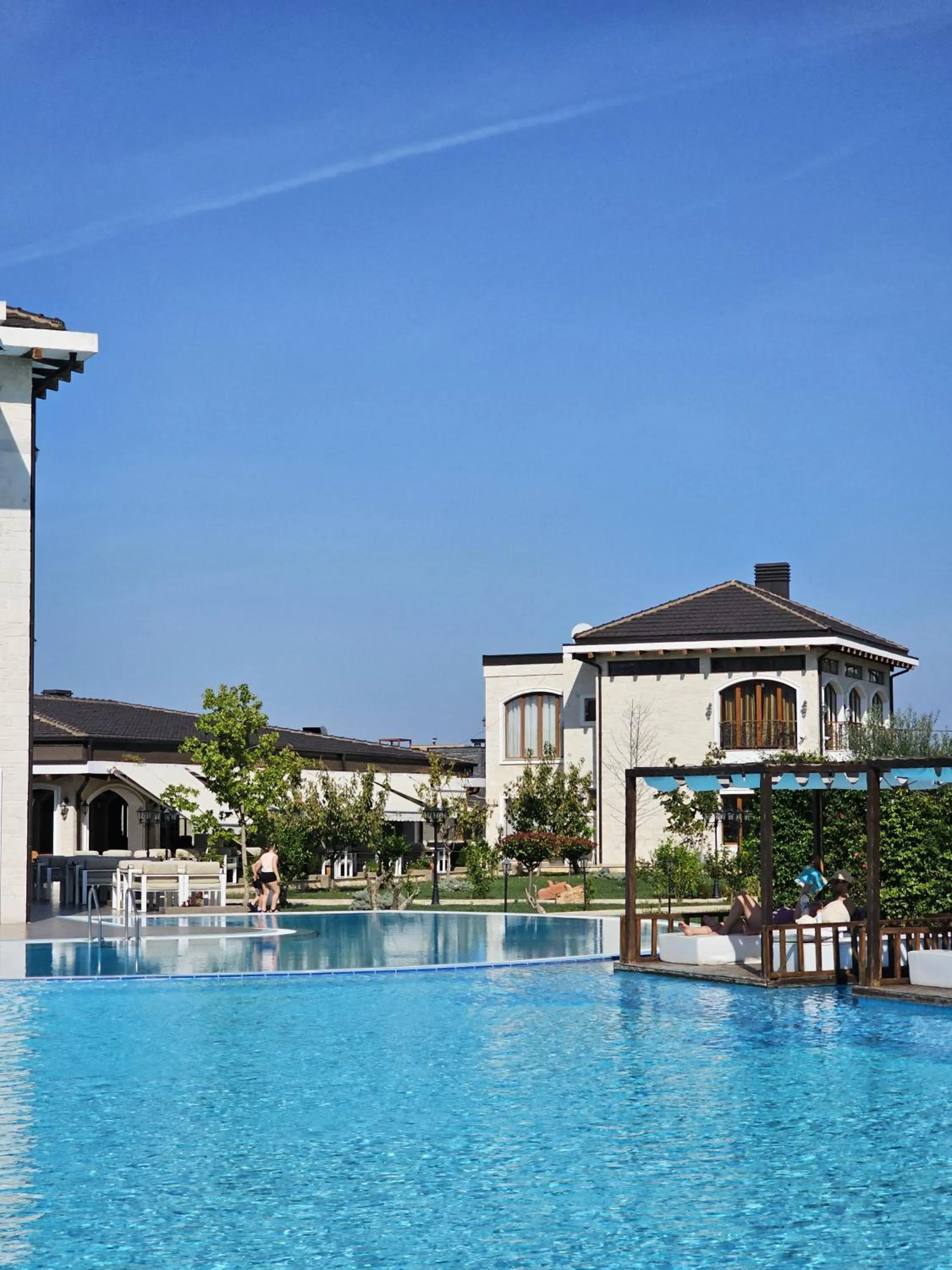 Swimming pool in Vinea Resort