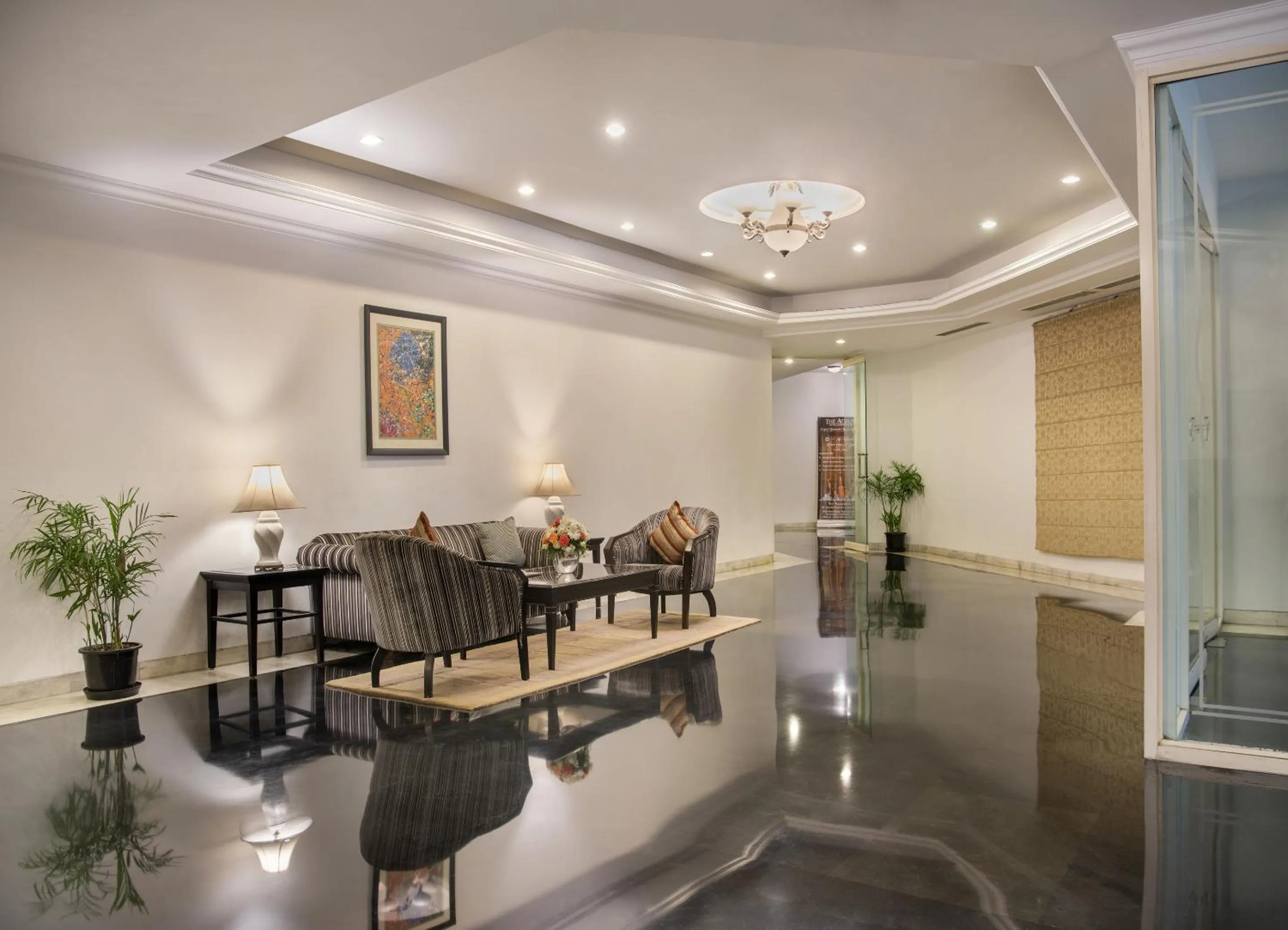 Lobby or reception in Sarovar Portico Surajkund