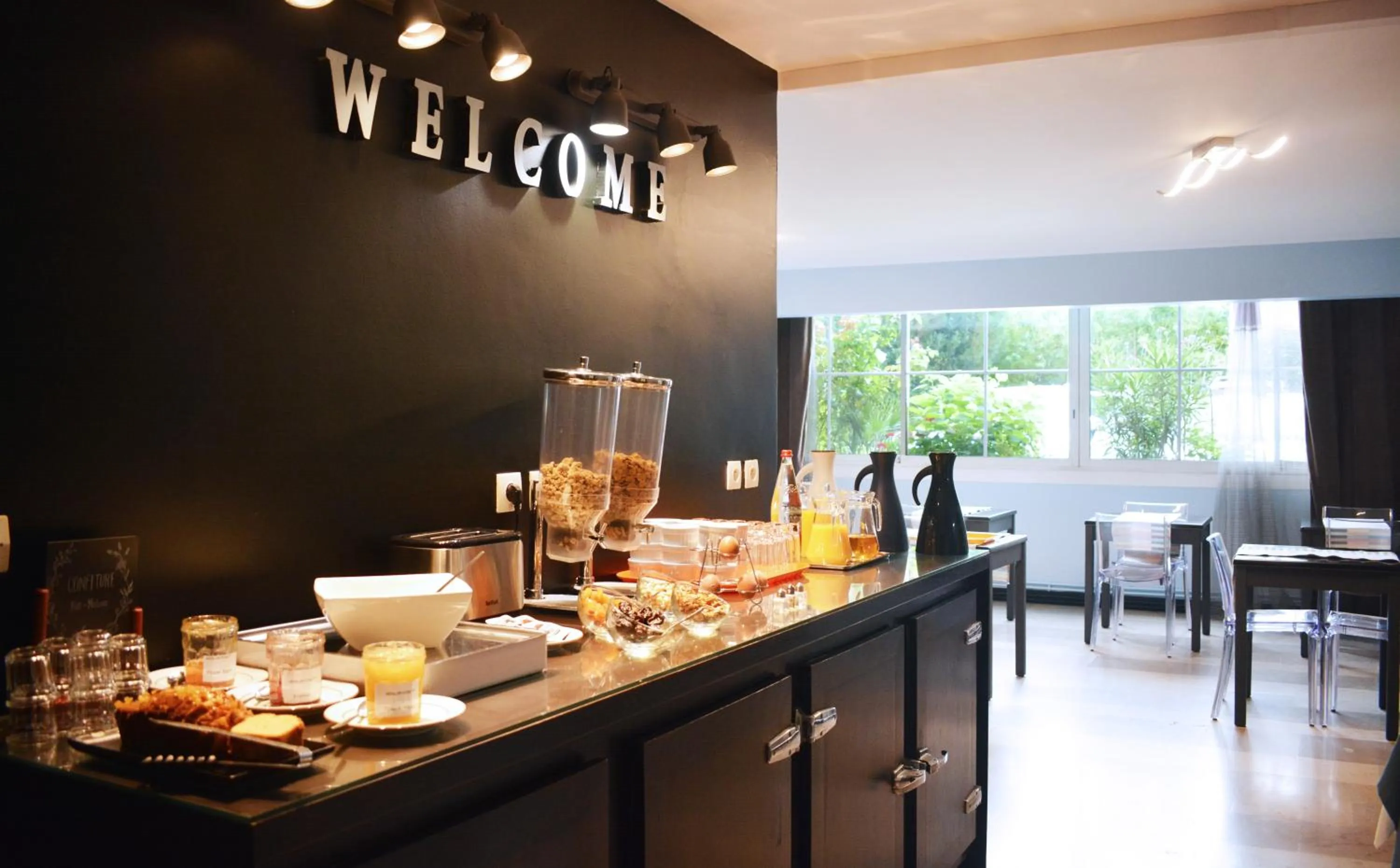 Breakfast in Logis Hotel Epi d'Or