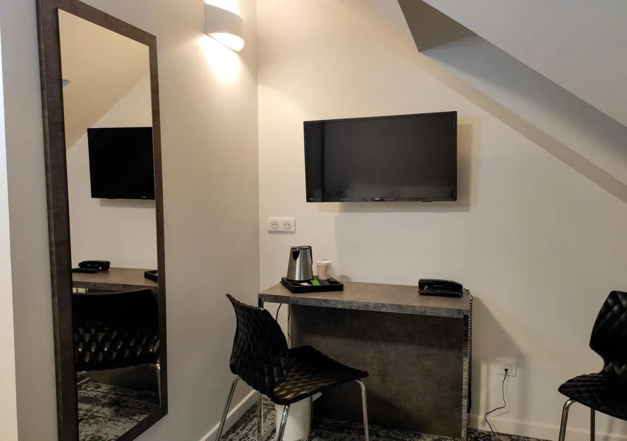 Coffee/tea facilities in The Originals City, Hôtel Mulhouse, Ile Napoleon