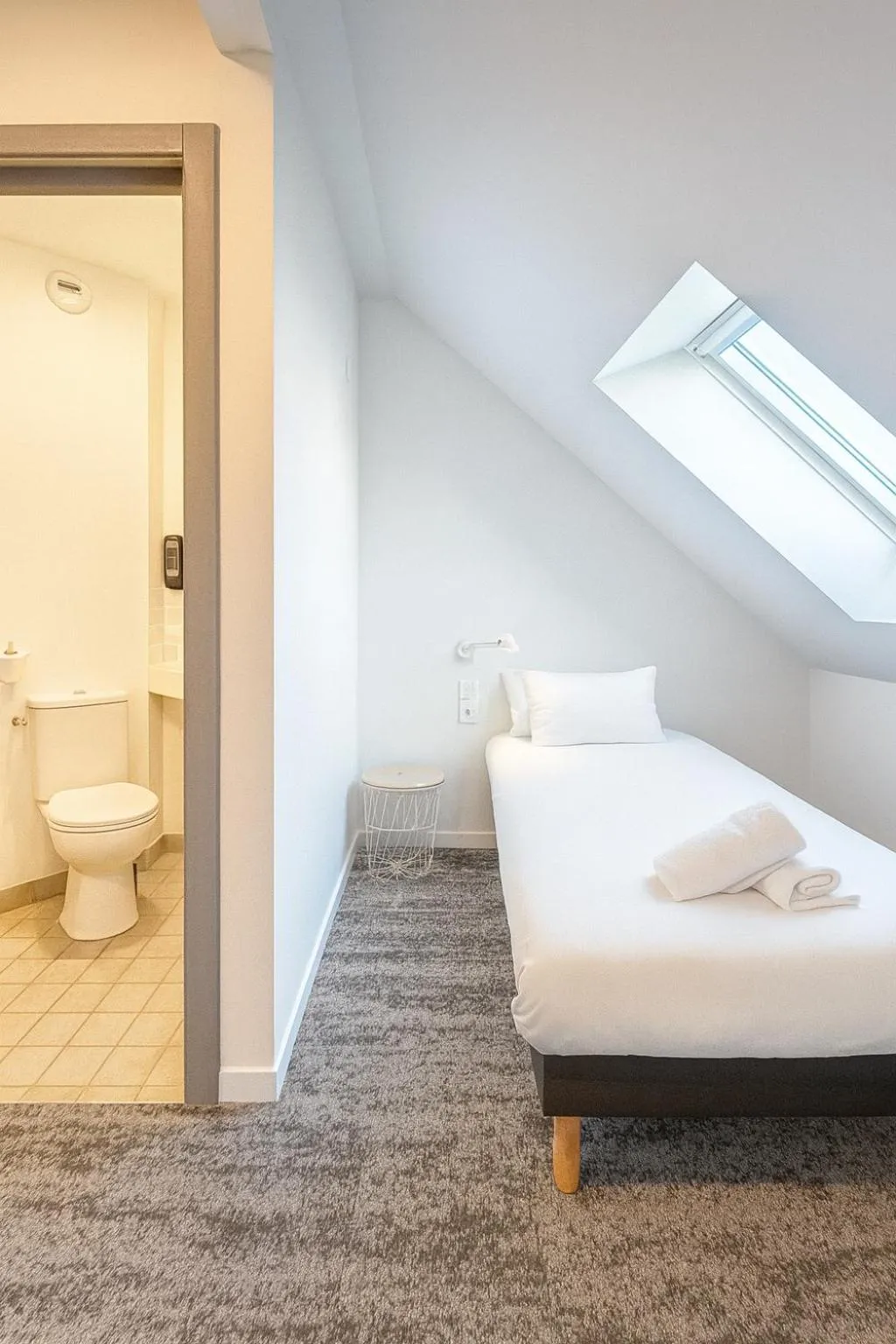 Bed in The Originals City, Hôtel Mulhouse, Ile Napoleon