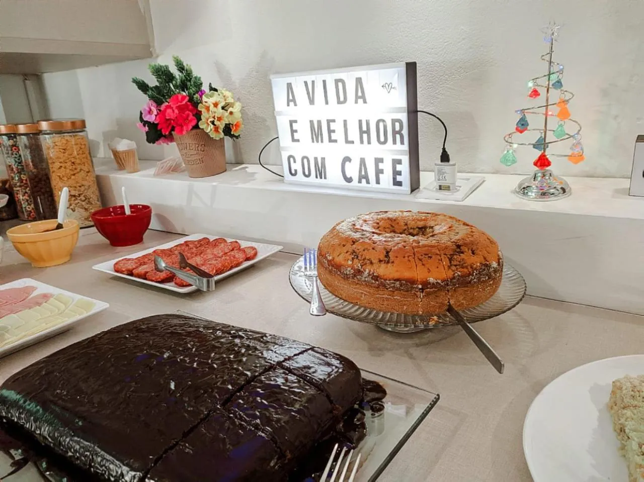 Continental breakfast in Pousada Graff