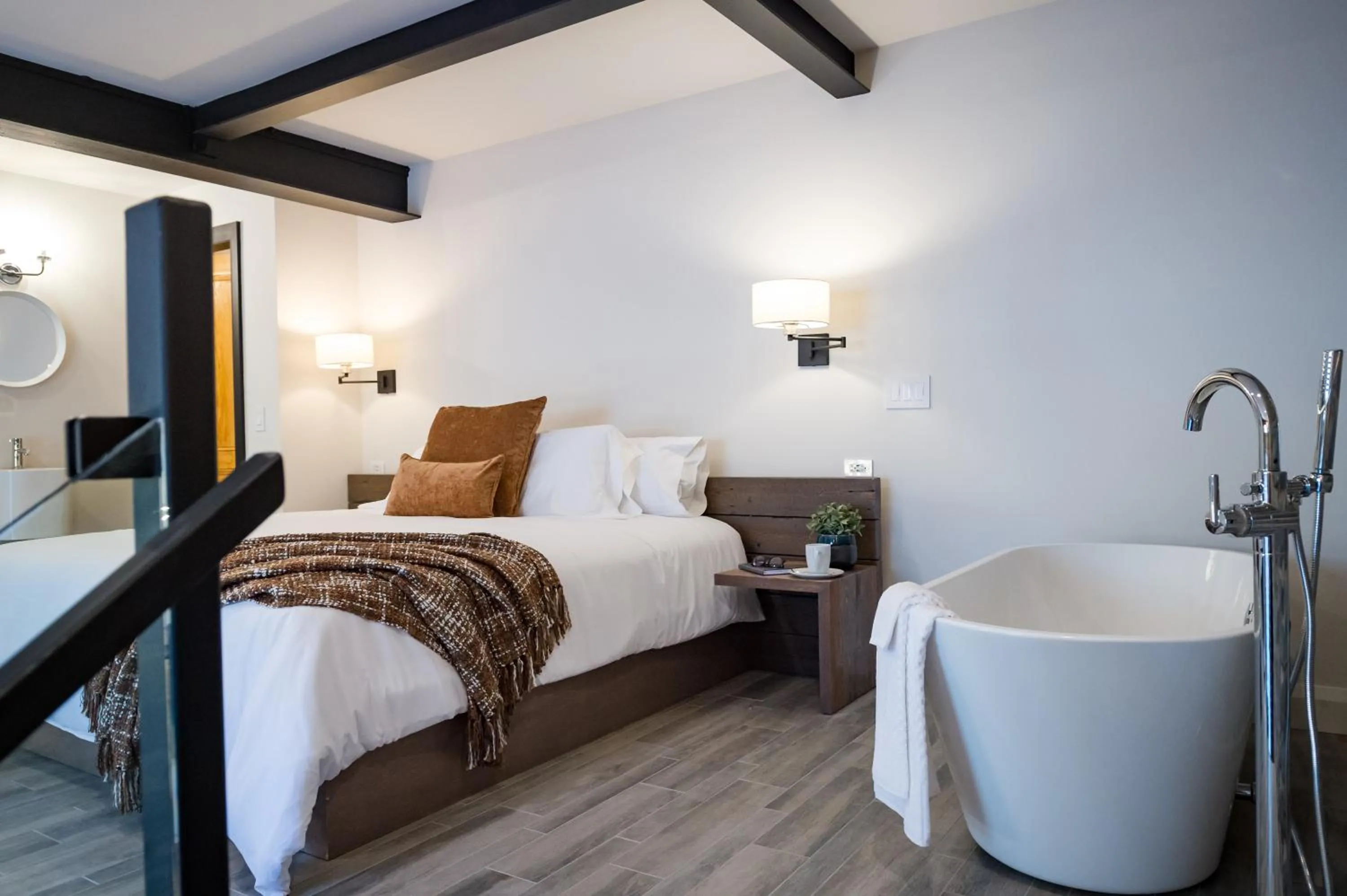 Bed in 48 King West Boutique Hotel