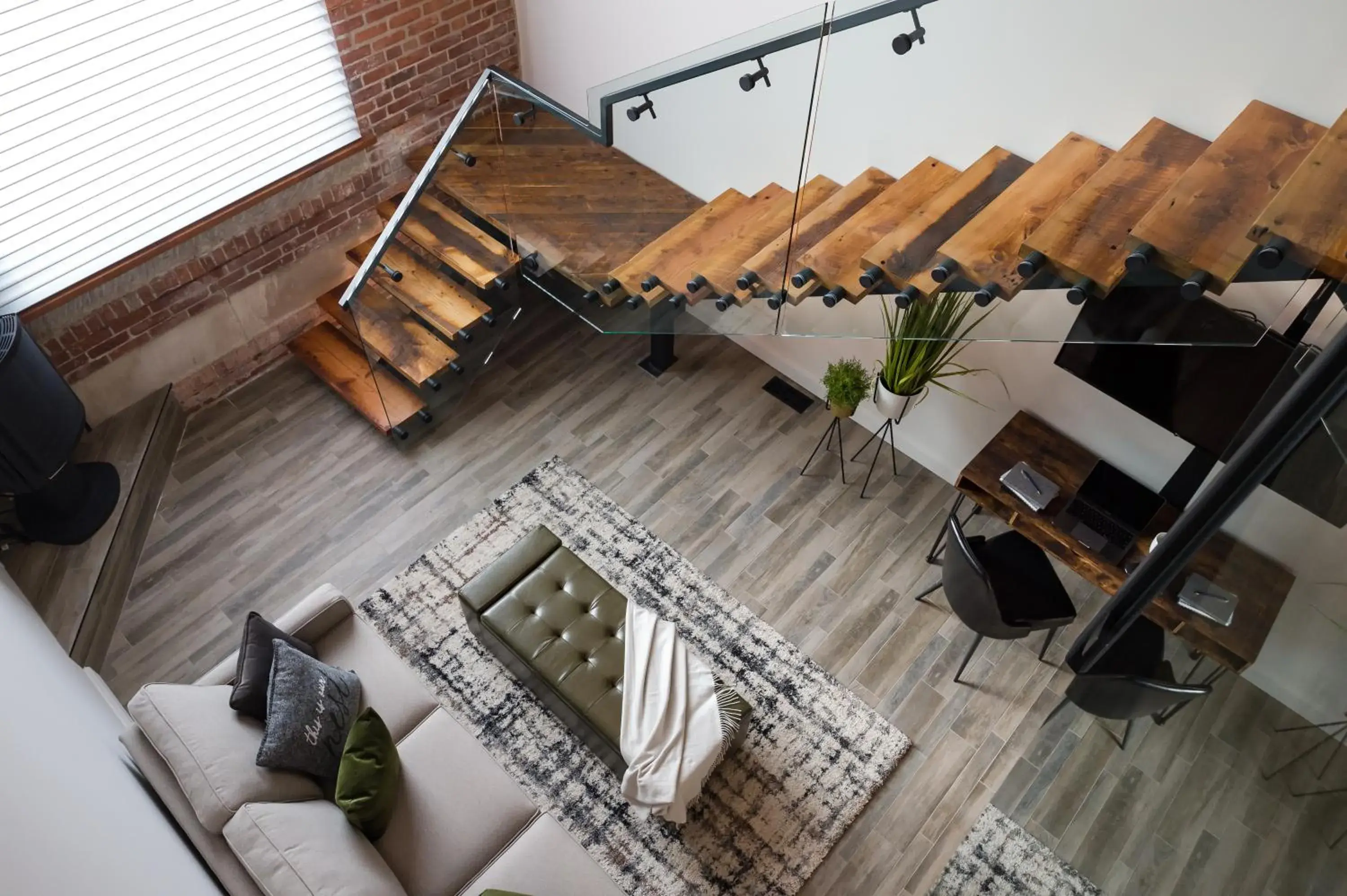 Executive Suite in 48 King West Boutique Hotel Executive Suite in 48 King West Boutique Hotel